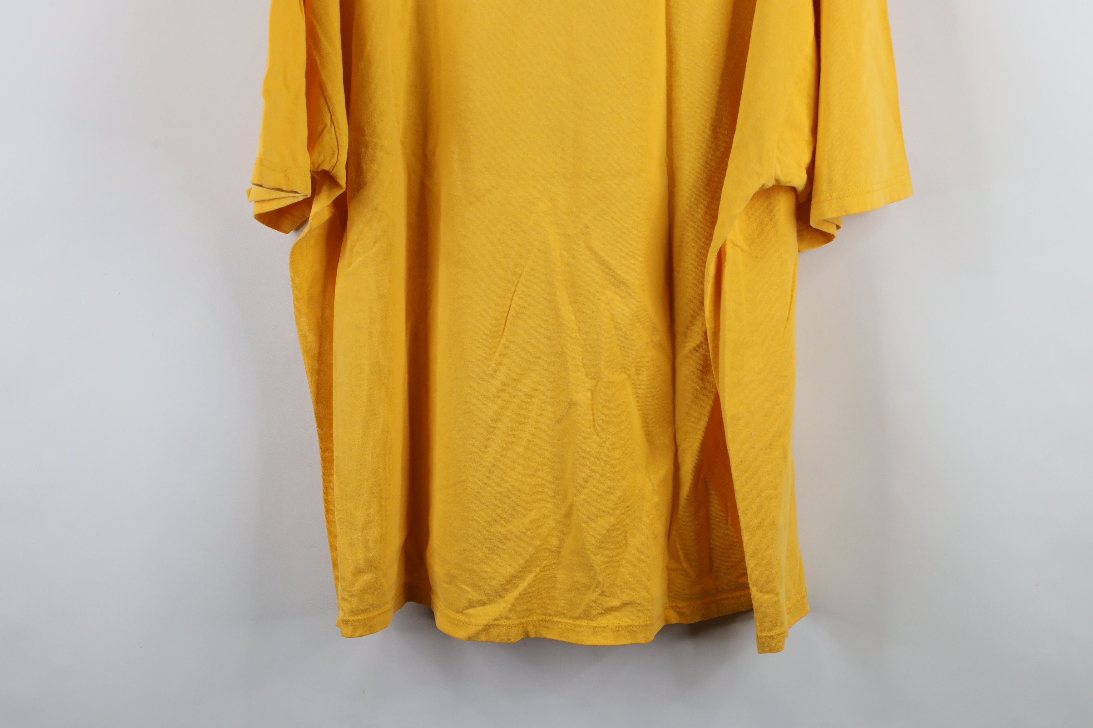 Vintage Vintage 90s Leinenkugels Honey Weiss Bier Beer T-Shirt USA Size US XXL / EU 58 / 5 - 12 Thumbnail