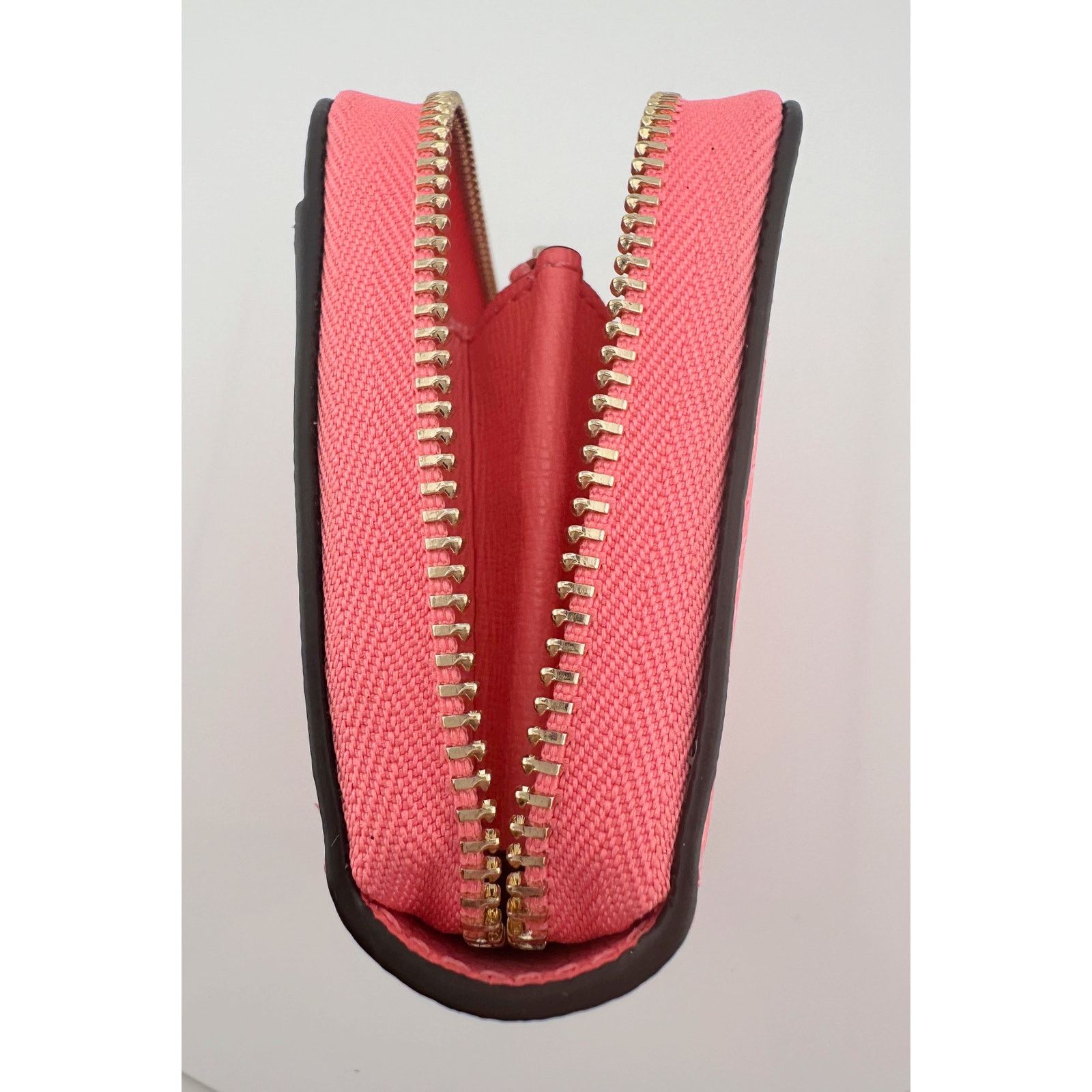Kate Spade Kate Spade Pink Multi Pocket Compact Zip Wallet Size ONE SIZE - 9 Thumbnail
