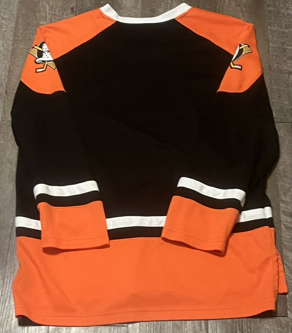 NHL Anaheim Mighty Ducks Jersey size Medium Size US M / EU 48-50 / 2 - 4 Thumbnail