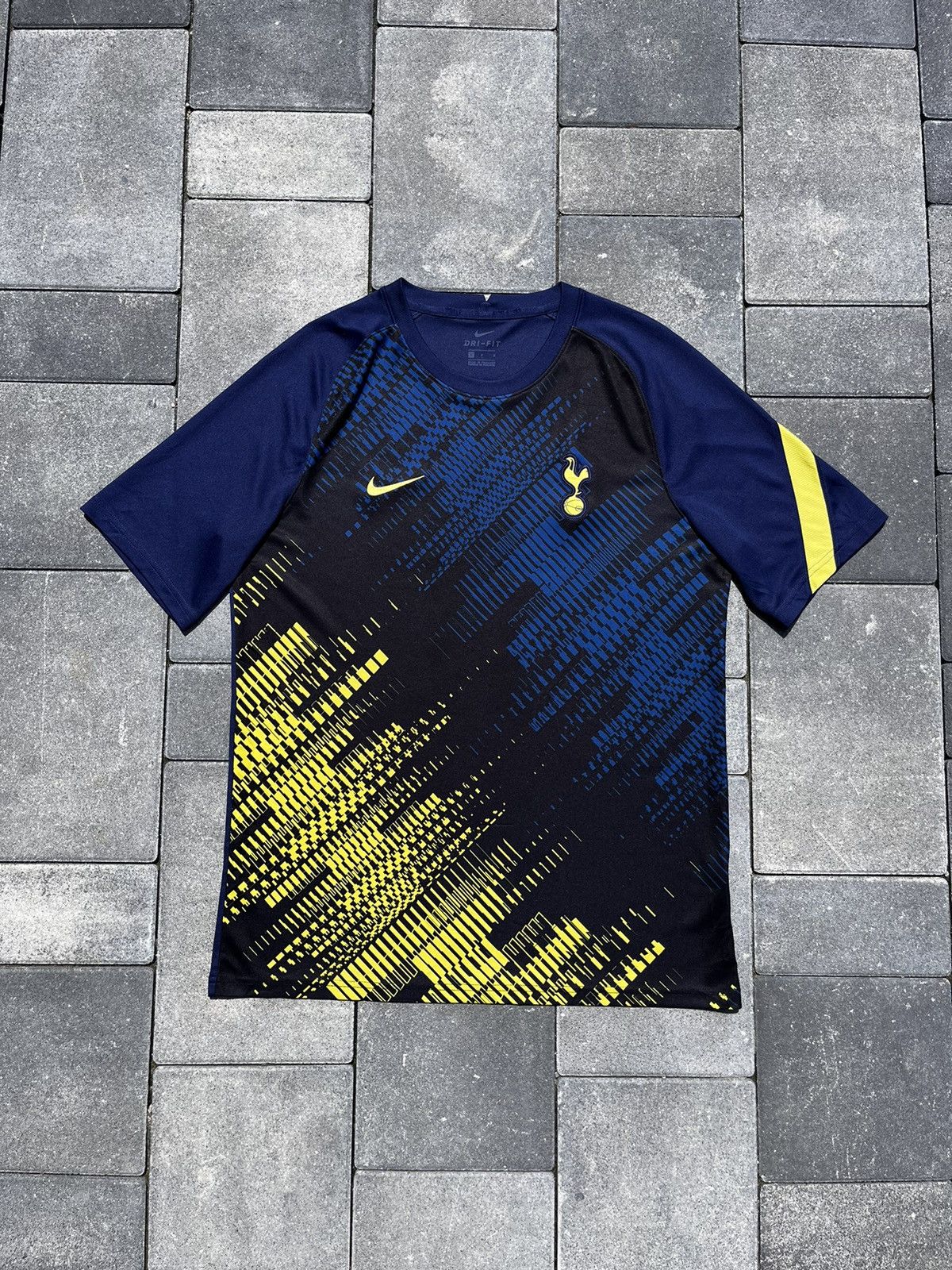 Nike ⚽️ TOTTENHAM HOTSPUR SOCCER JERSEY KIT FOOTBALL T-SHIRT Size US L / EU 52-54 / 3 - 2 Thumbnail