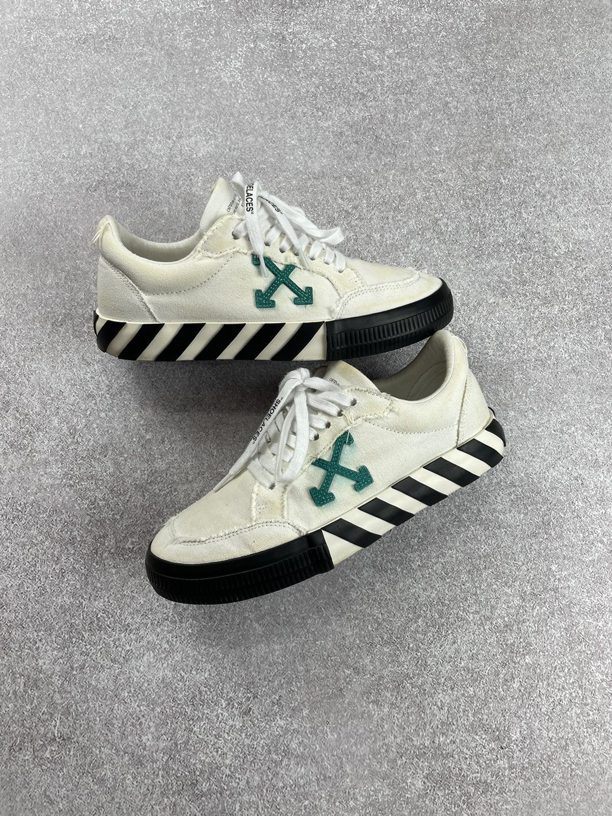 Off-White Off White Low Vulkanized Canvas Sneakers Size US 8 / EU 41 - 1 Thumbnail