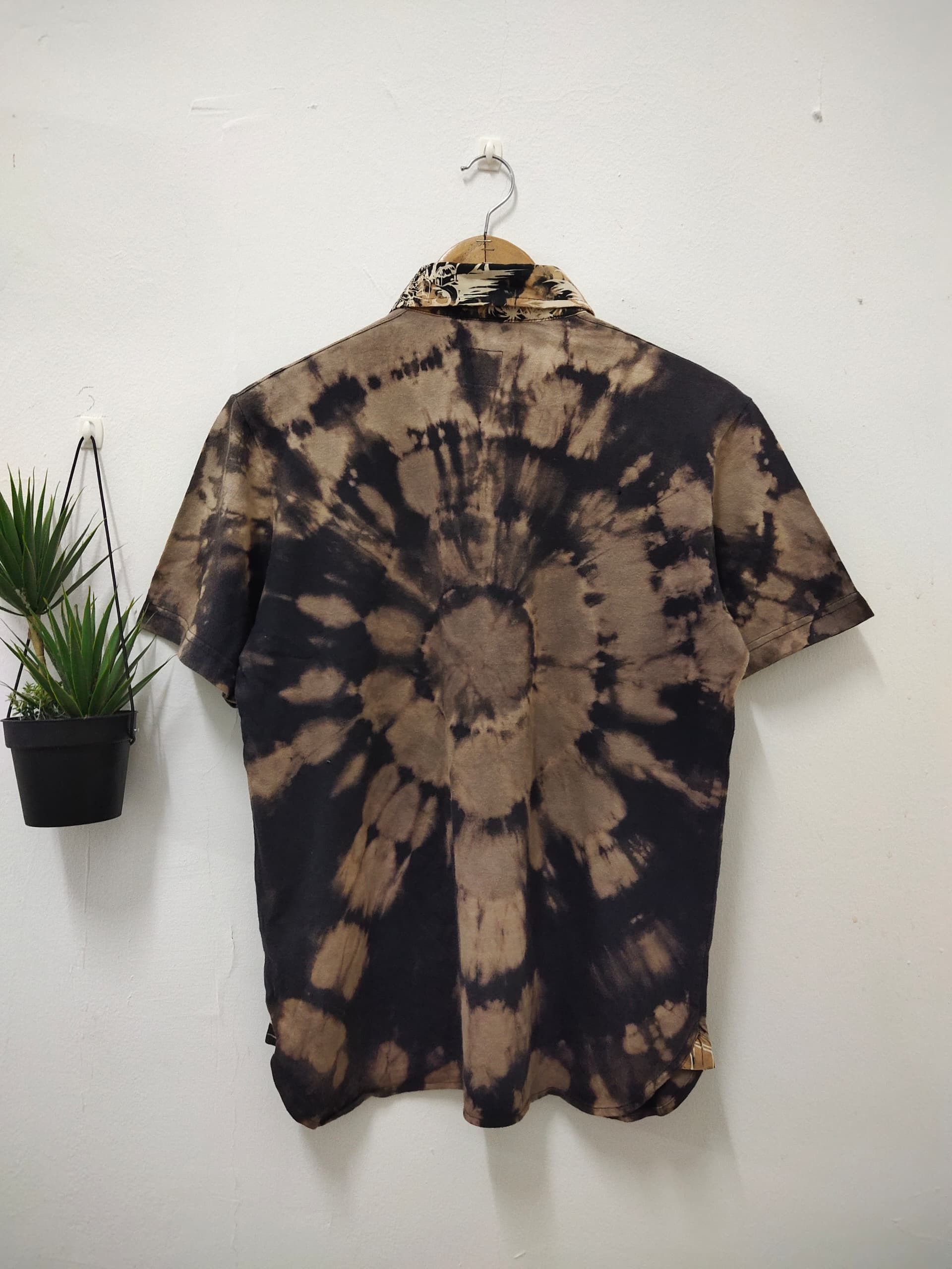 Needles Nepenthes New york Tie dye asid wash style collar tee Size US M / EU 48-50 / 2 - 6 Thumbnail
