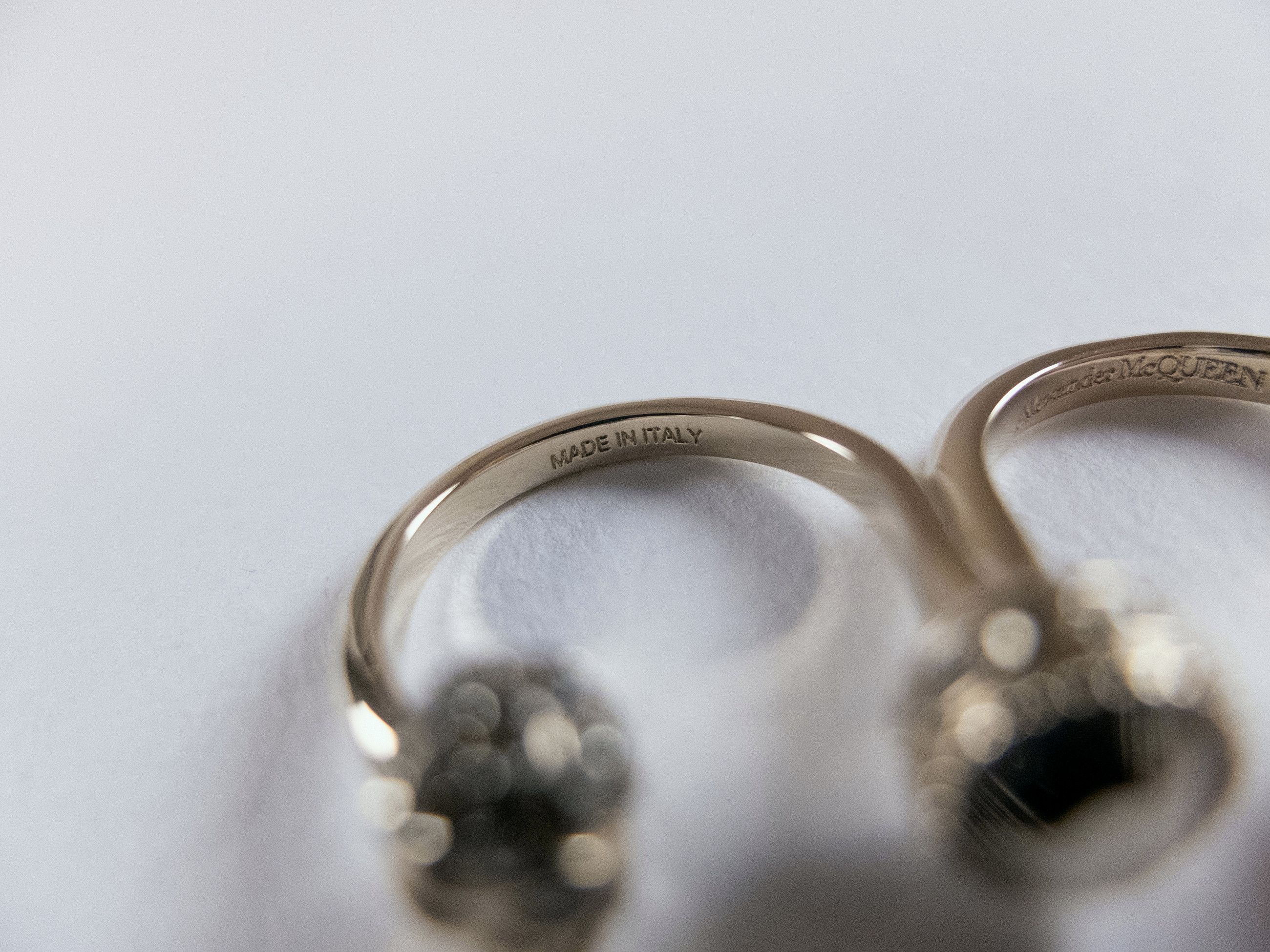 Alexander McQueen ALEXANDER MCQUEEN Double Skull silver tone metal ring Small Size ONE SIZE - 8 Thumbnail