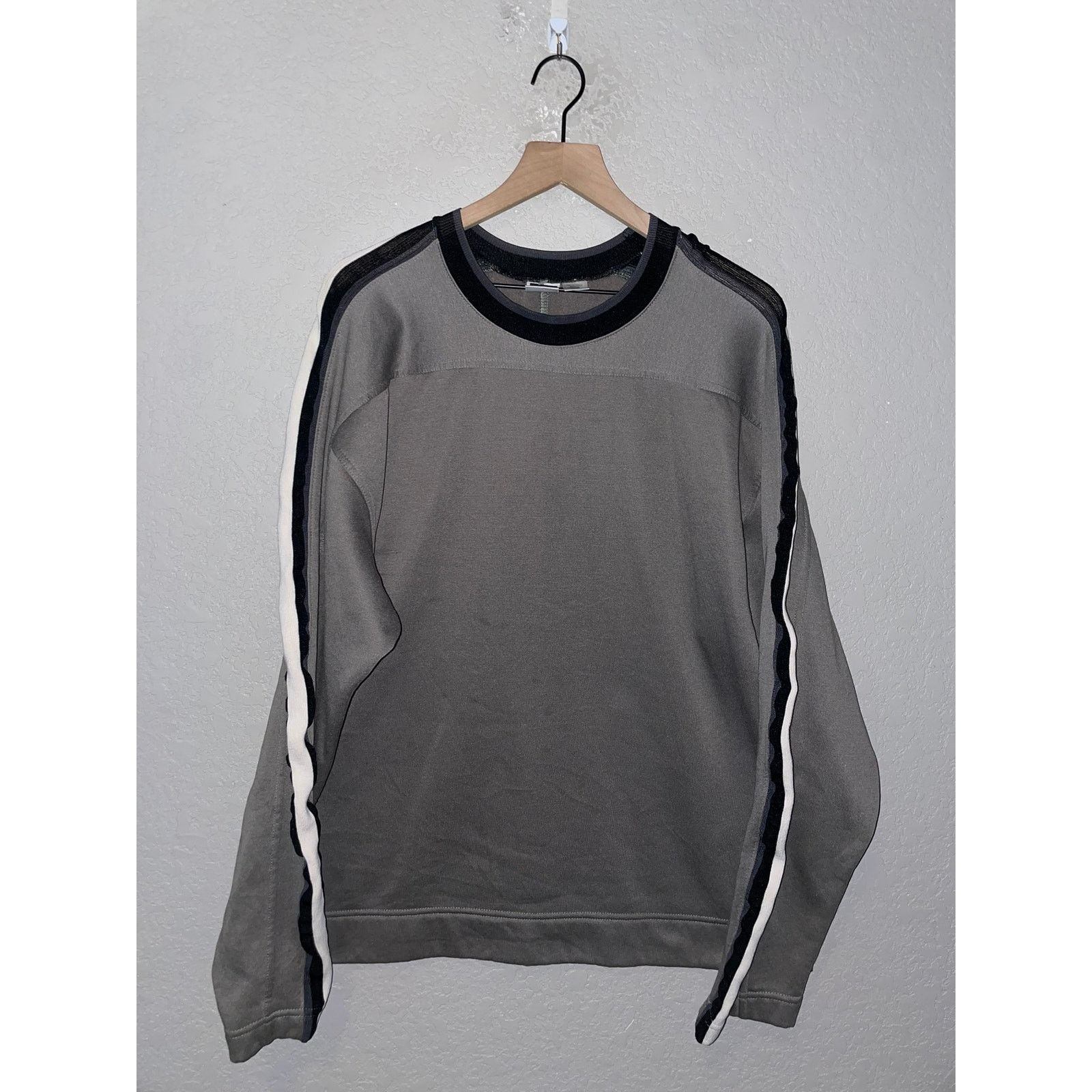 The North Face The North Face Gray Sweatshirt Striped VTG Ultra Wick Medium Size US M / EU 48-50 / 2 - 1 Thumbnail
