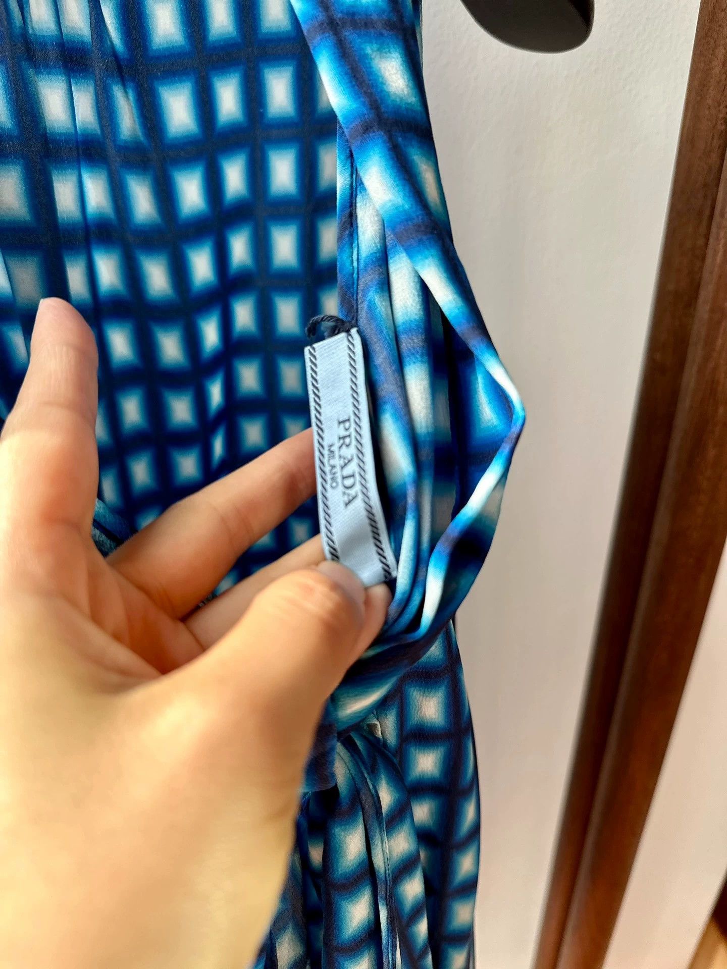 Prada Prada Silk Gradated Check Two-Way Shirt 42 95+ New Size M / US 6-8 / IT 42-44 - 7 Thumbnail
