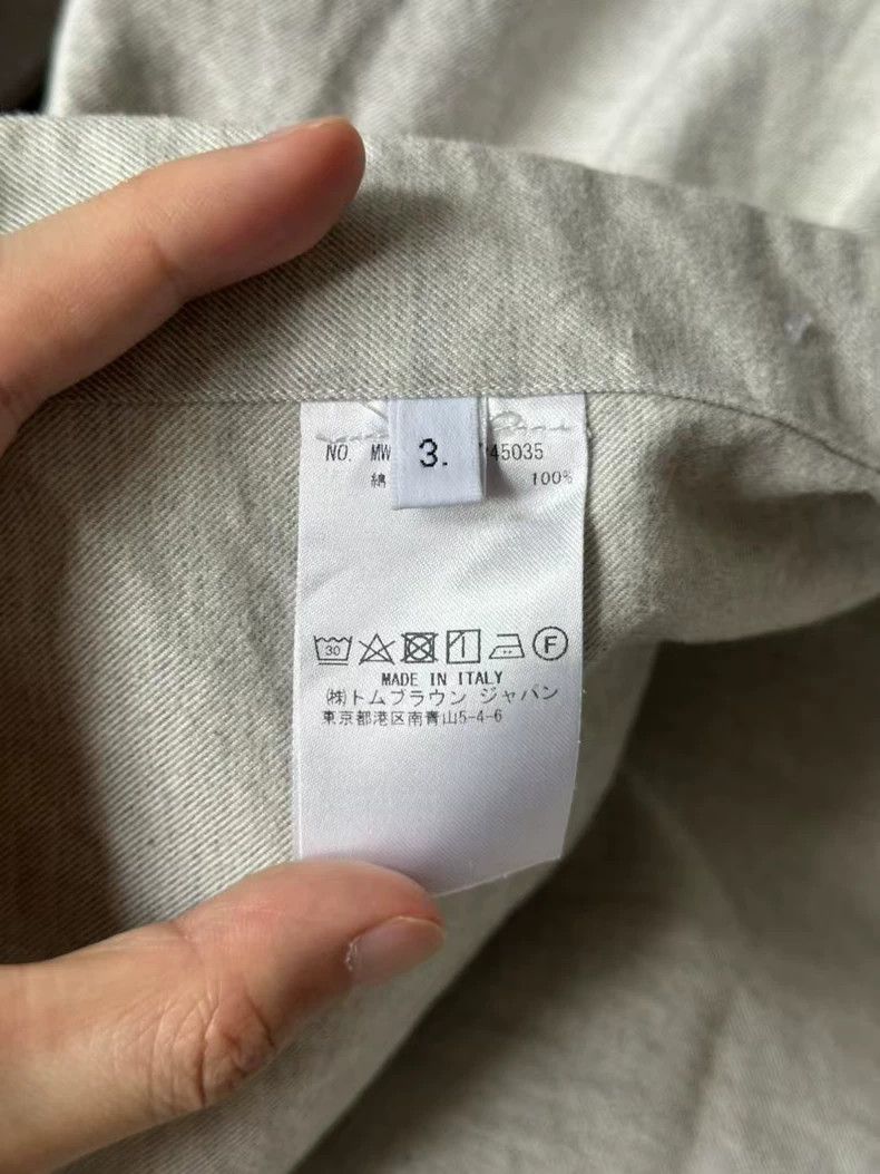 Thom Browne Thom Browne size3 Grey shirt with a white collar Size US L / EU 52-54 / 3 - 5 Thumbnail