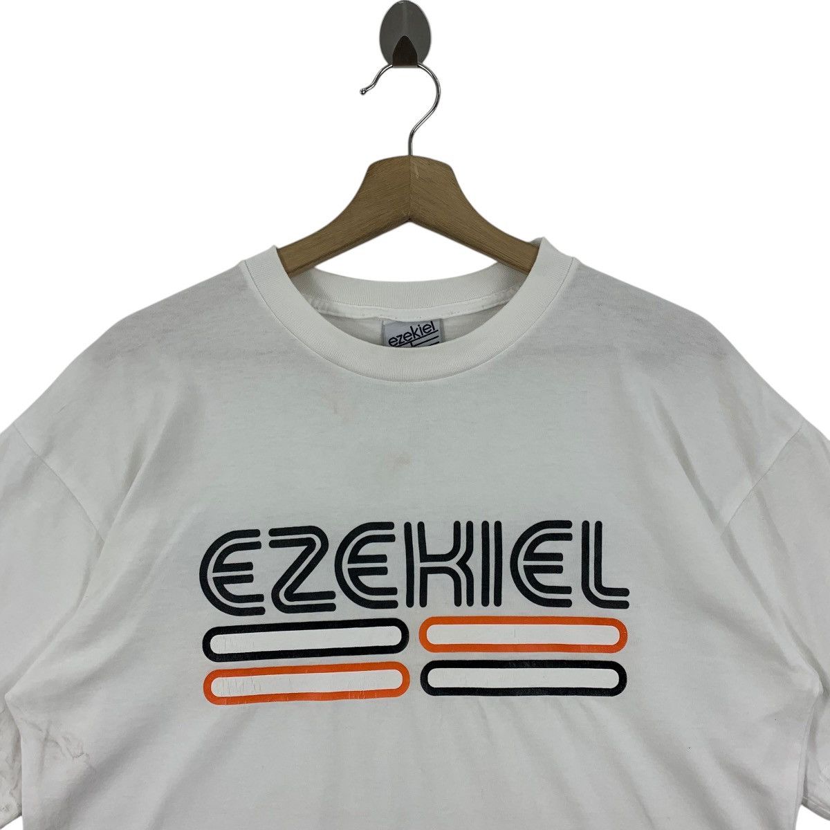 Vintage Vintage EZEKIEL SKATEBOARD Spellout tee shirt Size US M / EU 48-50 / 2 - 2 Thumbnail