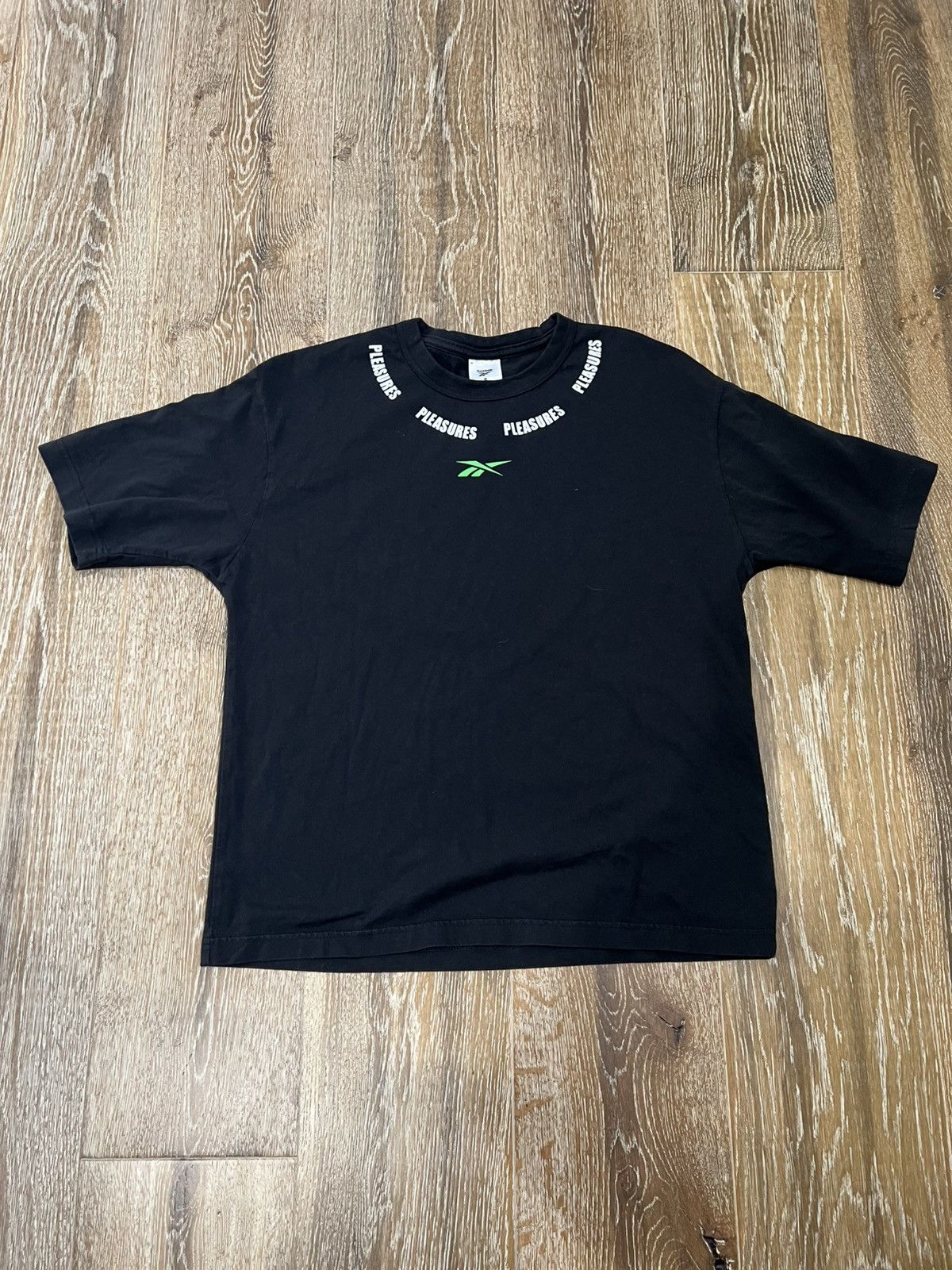 Pleasures Reebok x Pleasures "Not Guilty" tee Size US S / EU 44-46 / 1 - 1 Thumbnail