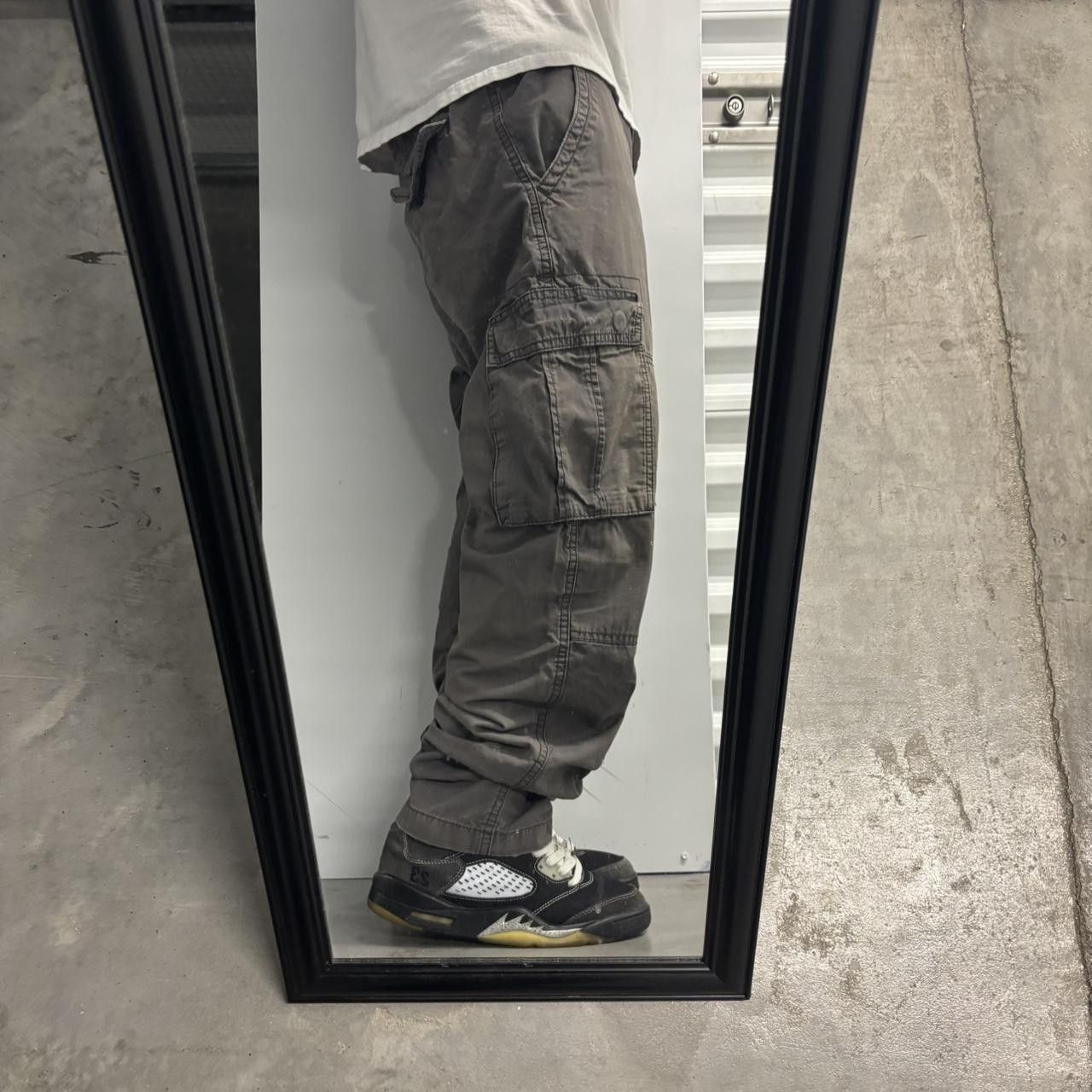 Vintage Crazy Vintage Y2K/2000s Grey Streetwear Workwear Skater Cargo Pants! 36x29 Size US 36 / EU 52 - 2 Thumbnail