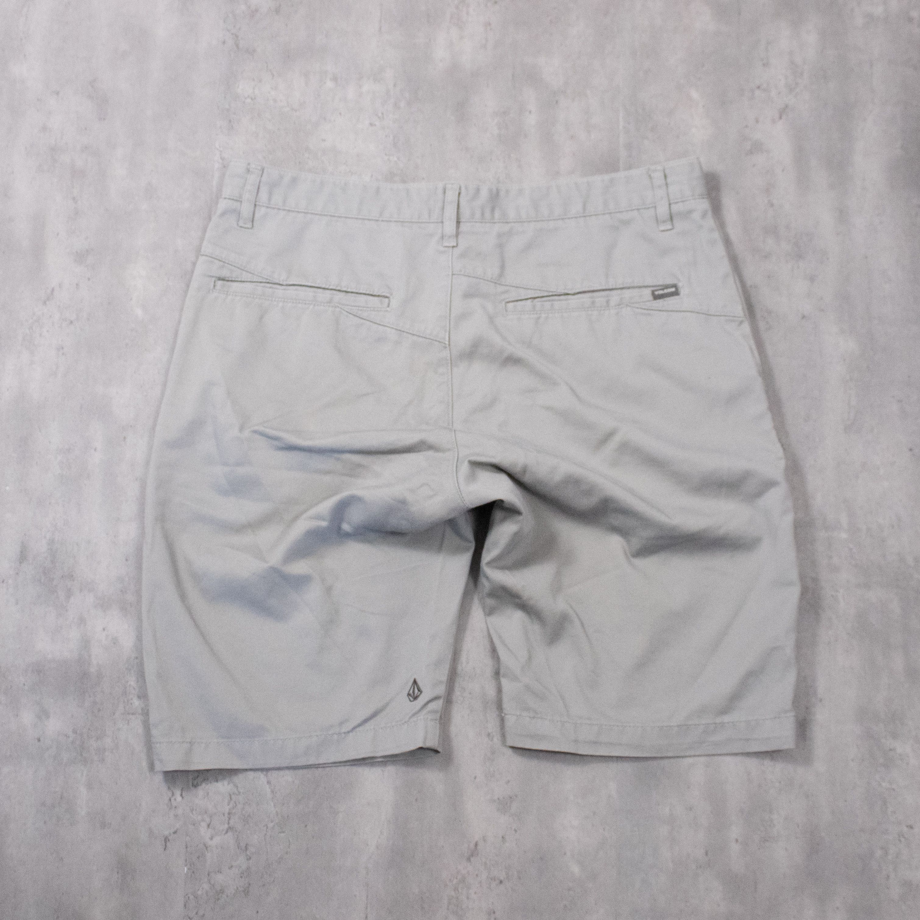 Volcom Y2K 2000's Volcom Baggy Relax Fit Grey Cotton Shorts Size US 36 / EU 52 - 7 Thumbnail