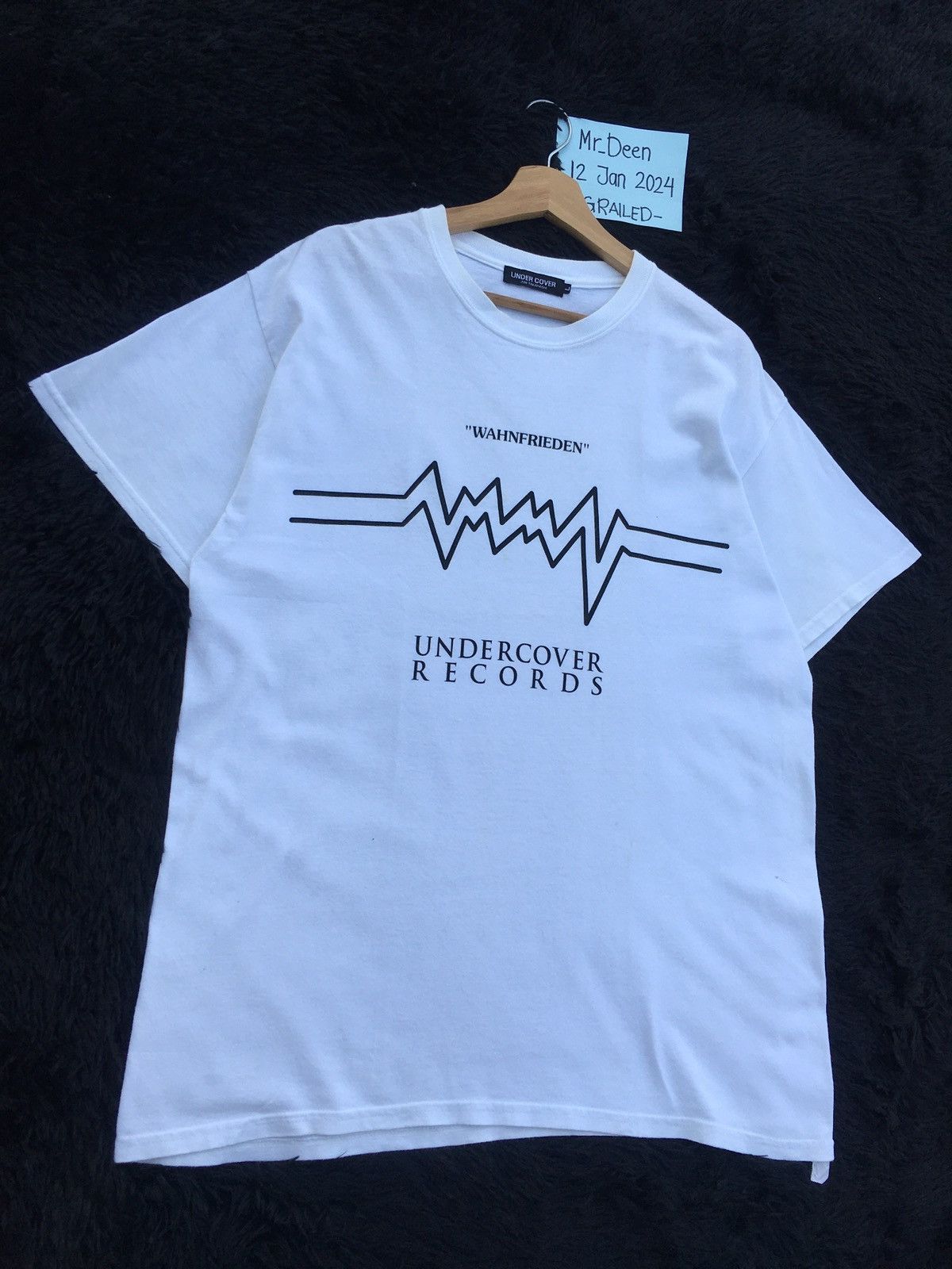 Undercover Rare UNDERCOVER Records “WAHNFRIEDEN” Spellout Tshirt Size US L / EU 52-54 / 3 - 3 Thumbnail