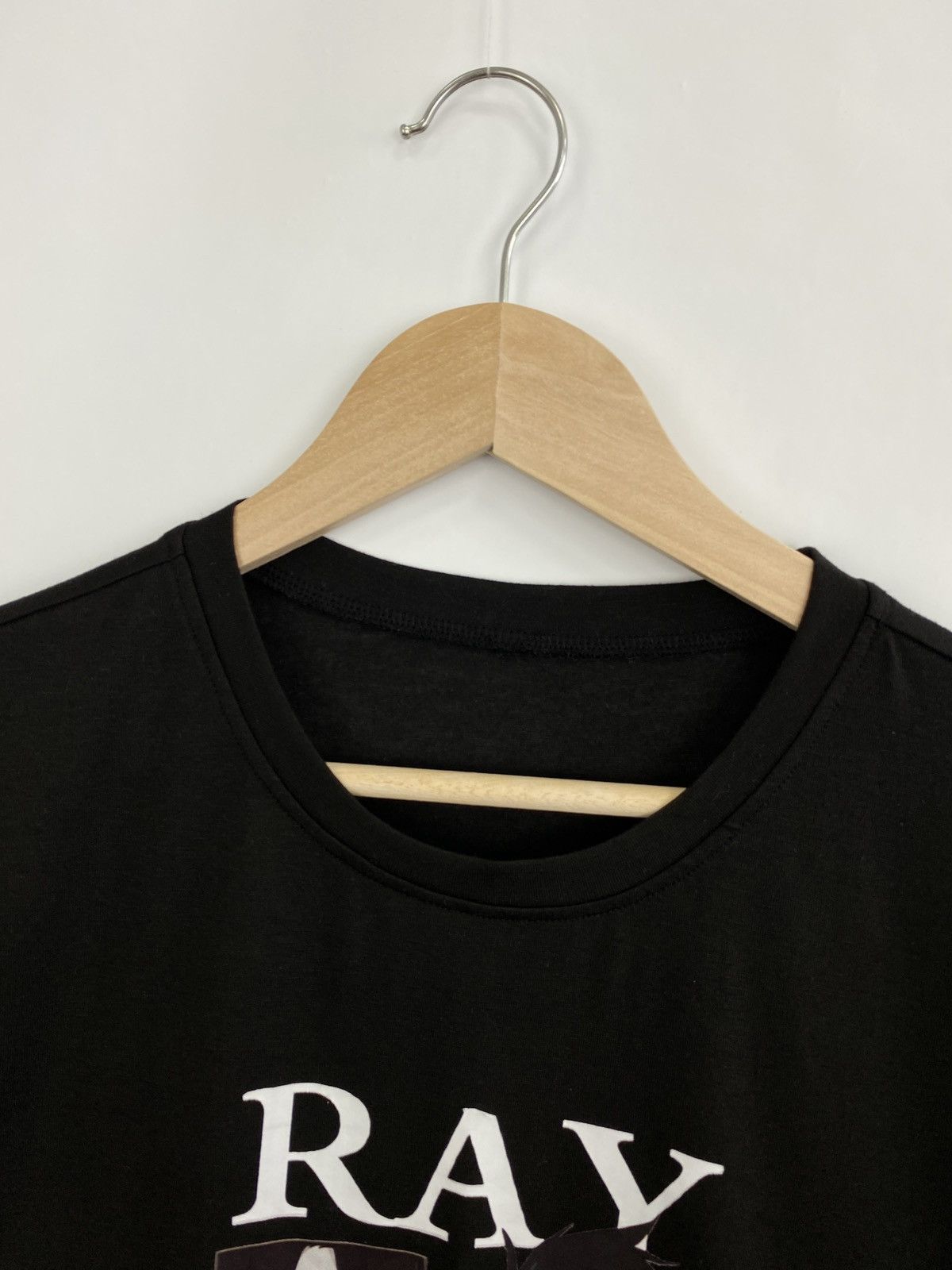 Japanese Brand Vintage The Promised Newerland T-Shirt Rare Retro Hype Y2K Size US M / EU 48-50 / 2 - 5 Thumbnail