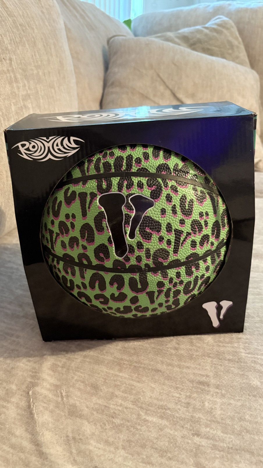 Vlone Vlone X Dennis Rodman Basketball Size ONE SIZE - 1 Thumbnail