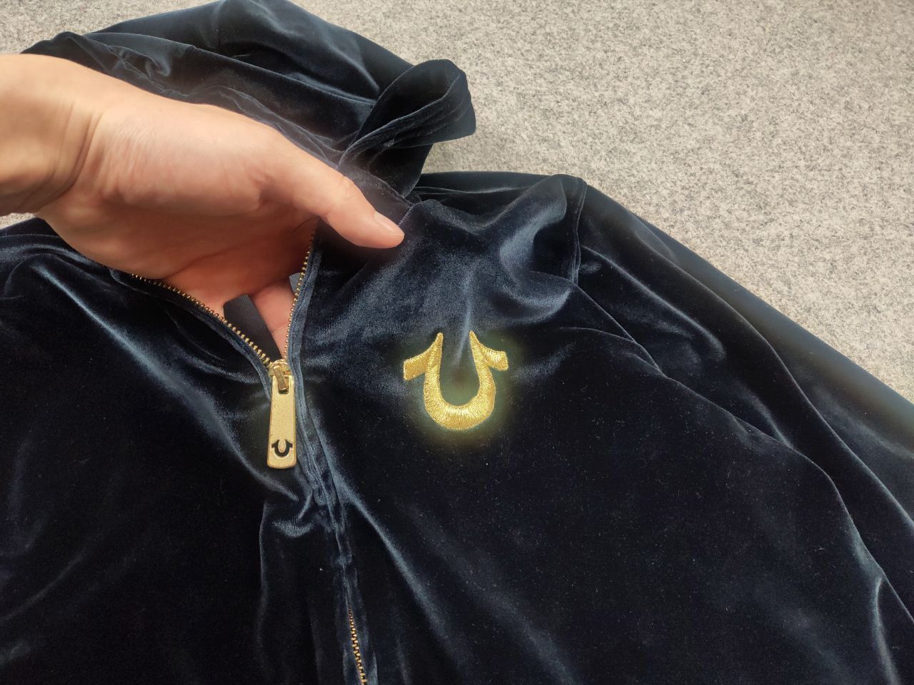 True Religion True Religion Vintage Velour HG Zip Hoodie Y2K Supreme Style Size US M / EU 48-50 / 2 - 7 Thumbnail