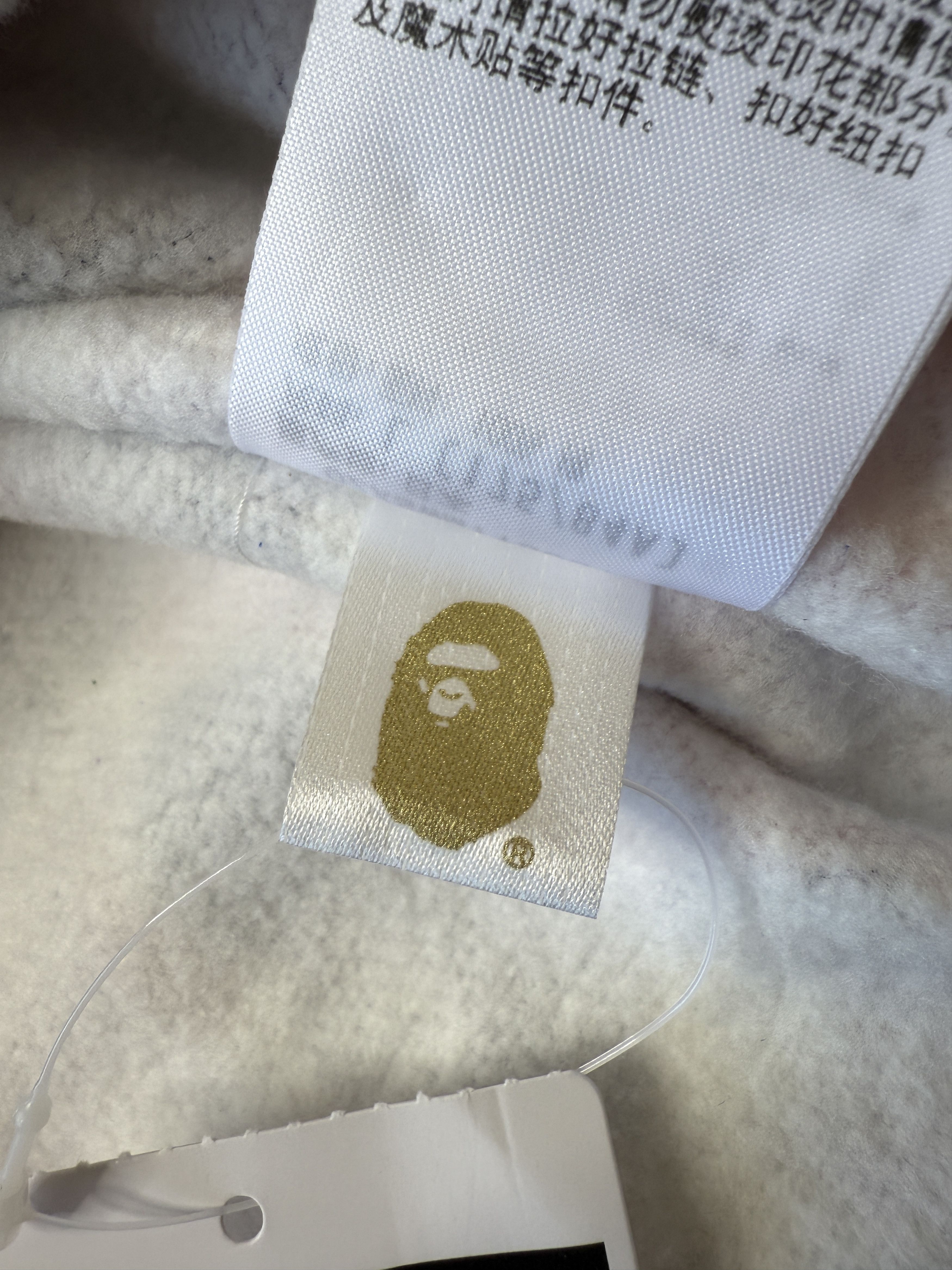 Bape BAPE GUANGZHOU SEPARATE SHARK FULL ZIP HOODIE Size US L / EU 52-54 / 3 - 15 Thumbnail