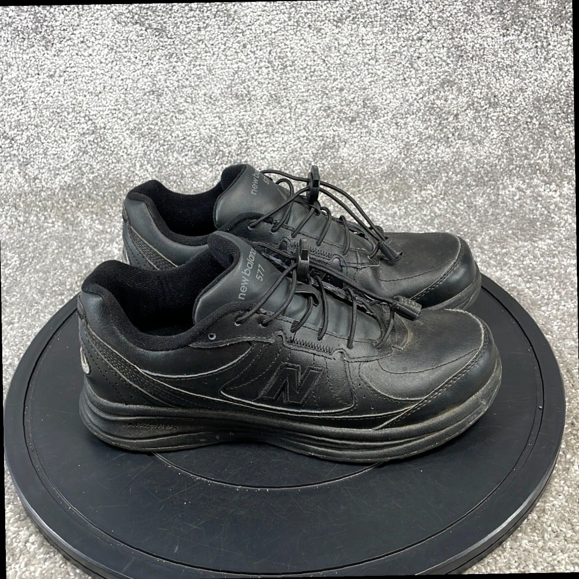 New Balance Mens Black Leather Running Shoes Size D 577 Sneaker