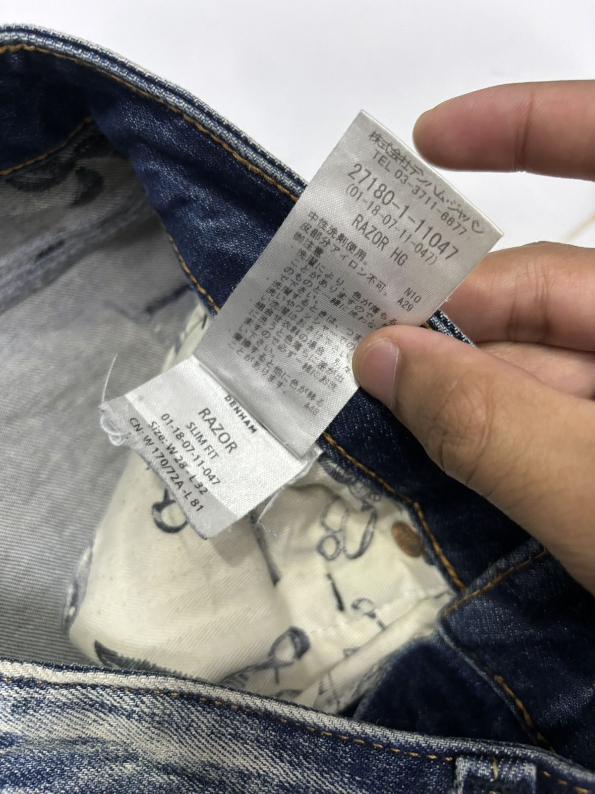DENHAM DENHAM RAZOR SLIM FIT DISTRESSED DENIM JEANS Size US 29 - 10 Thumbnail