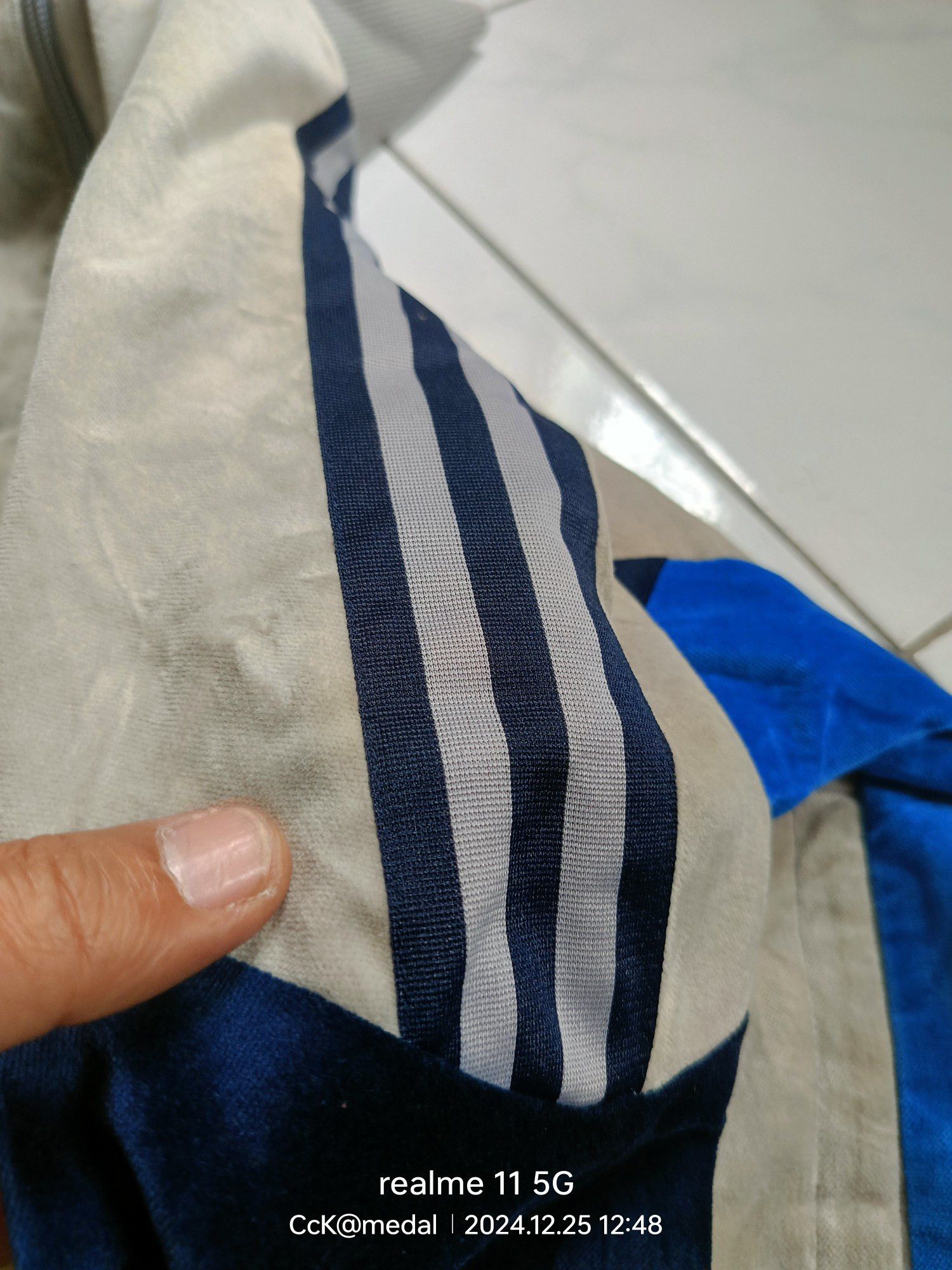 Adidas × Velvet Adidas Archive Series Size US L / EU 52-54 / 3 - 8 Thumbnail