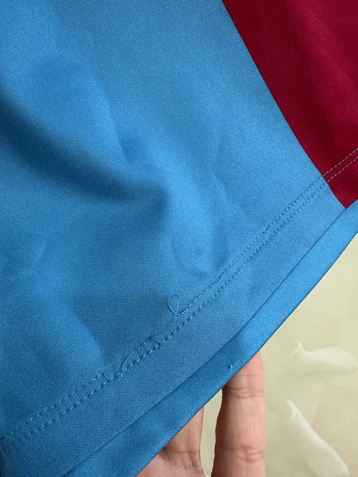 Nike Barcelona 2019-2020 Nike Soccer Jersey Football Kit Shirt Size US S / EU 44-46 / 1 - 12 Thumbnail