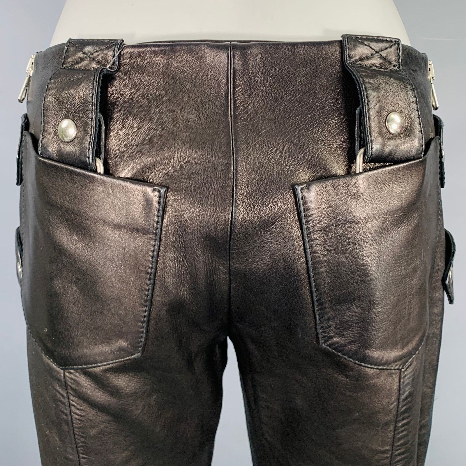 Dolce & Gabbana DOLCE & GABBANA Black Silver Leather Cropped Casual Pants Size 28" / US 6 / IT 42 - 6 Thumbnail