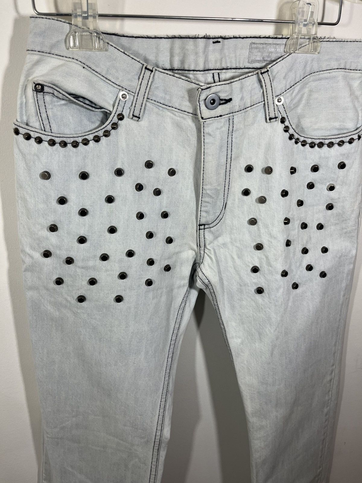 Siberia Hills Siberia Hills White Denim Studded Jeans Size US 30 / EU 46 - 2 Thumbnail
