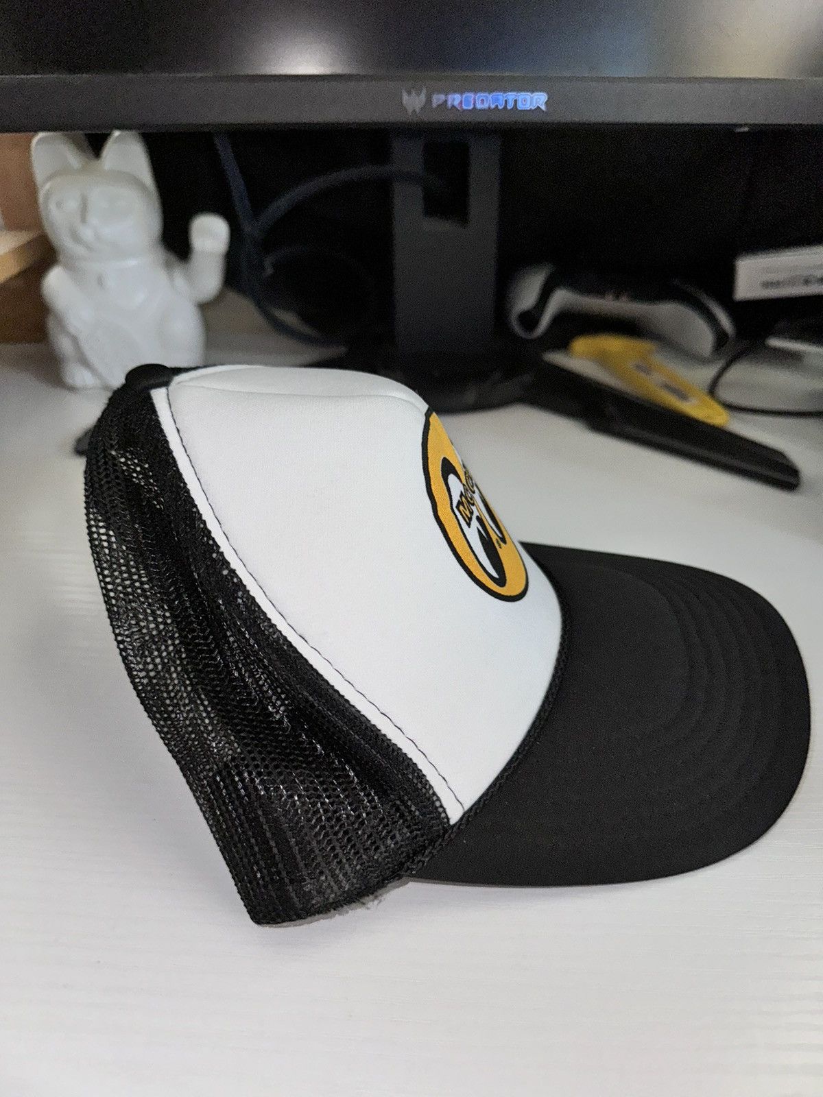 Other × Vintage MOONEYES - MOON Logo Trucker Hat Size ONE SIZE - 3 Thumbnail