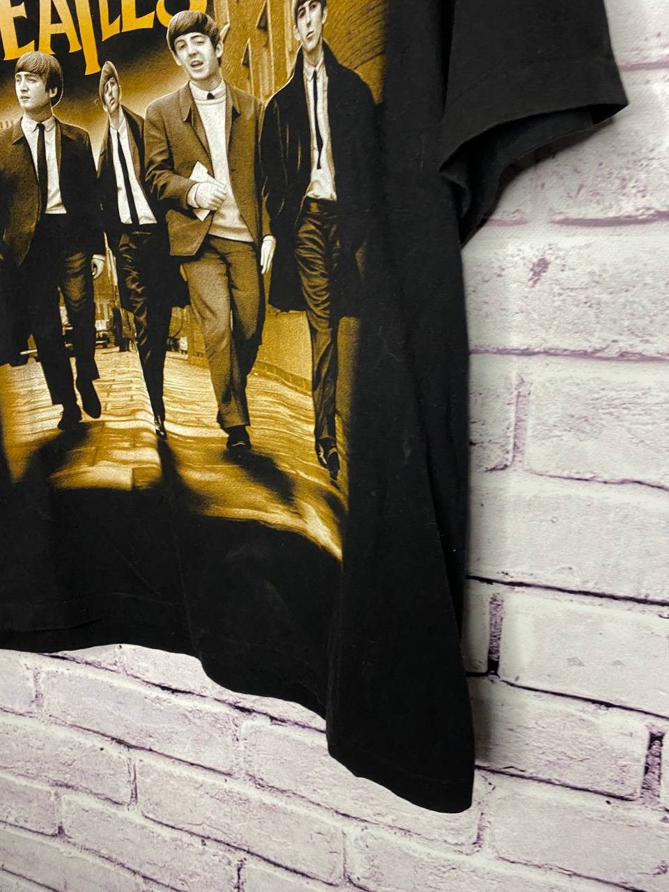 Band Tees MENS T-shirt Vintage Y2K the Beatles Abbey Roads STREETWEAR Size US L / EU 52-54 / 3 - 5 Thumbnail