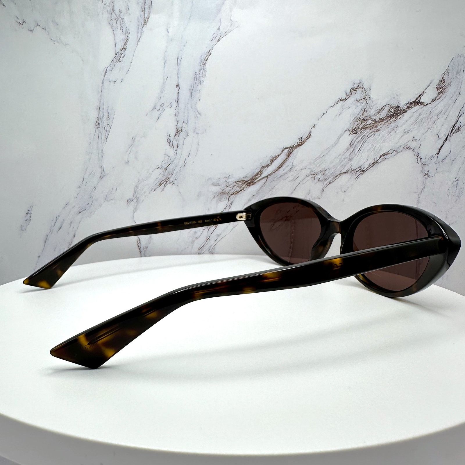 Gucci New GUCCI Sunglasses Brown Cat Eye Gold Metal Front GG Logo Size ONE SIZE - 18 Thumbnail