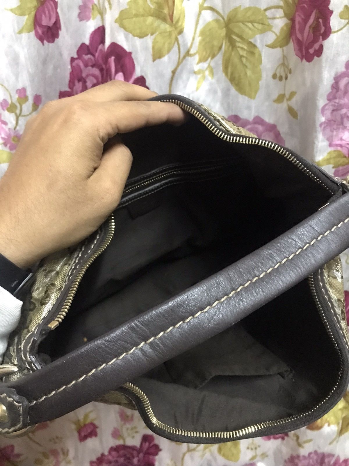 Gucci × Vintage Authentic Gucci Bag Size ONE SIZE - 8 Thumbnail
