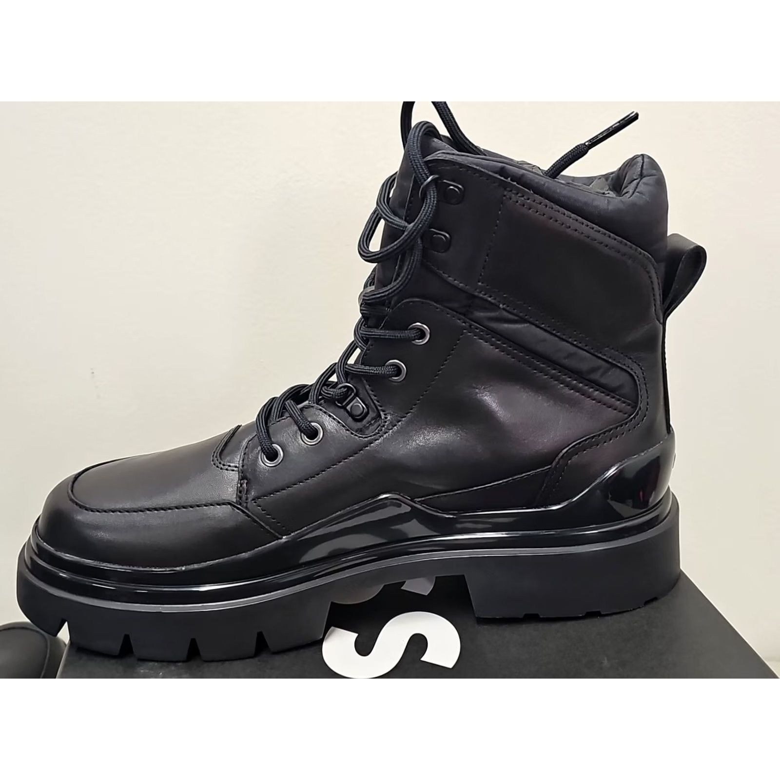 Vintage BOSS Boots Mens Leather Ankle Boots Mid-Calf 10 Black Leather Boss MENS Model Size US 10 / EU 43 - 5 Thumbnail