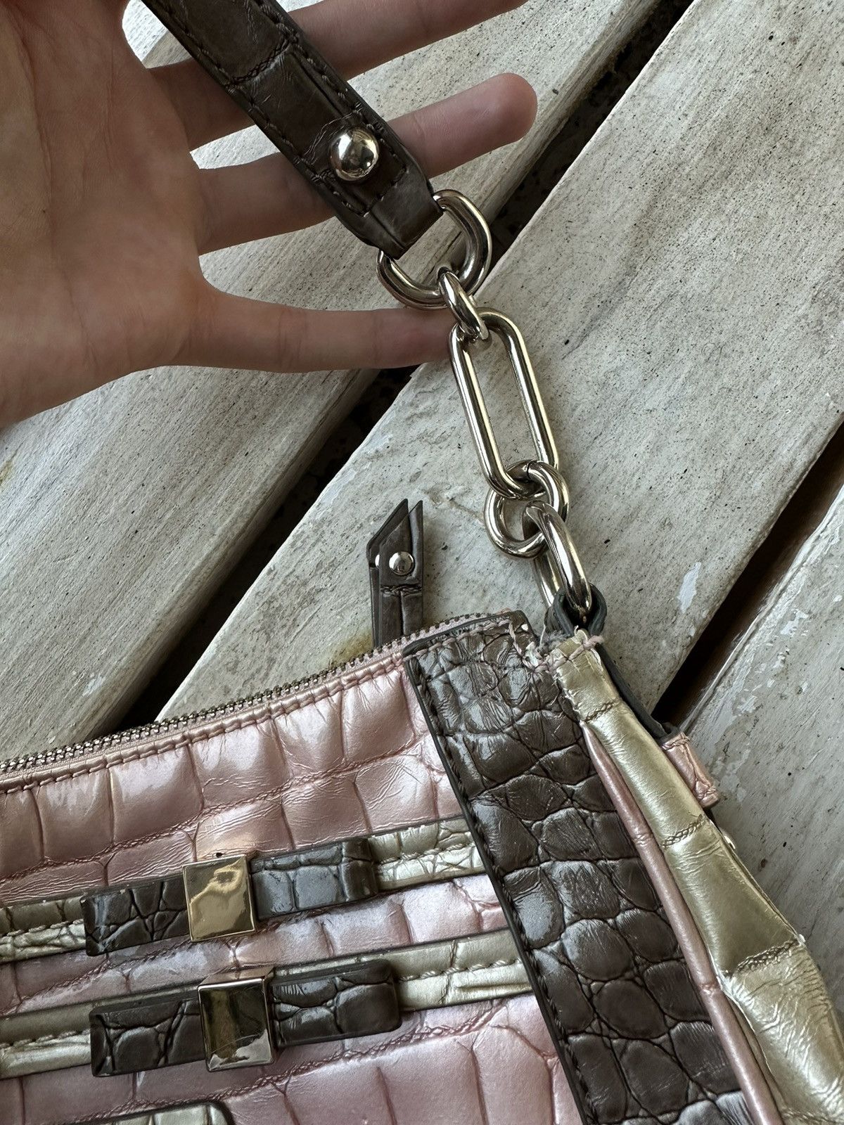 Guess × Japanese Brand 🚨Y2K Guess monogram Pink Avant-Garde Japan style hand bag Size ONE SIZE - 6 Thumbnail