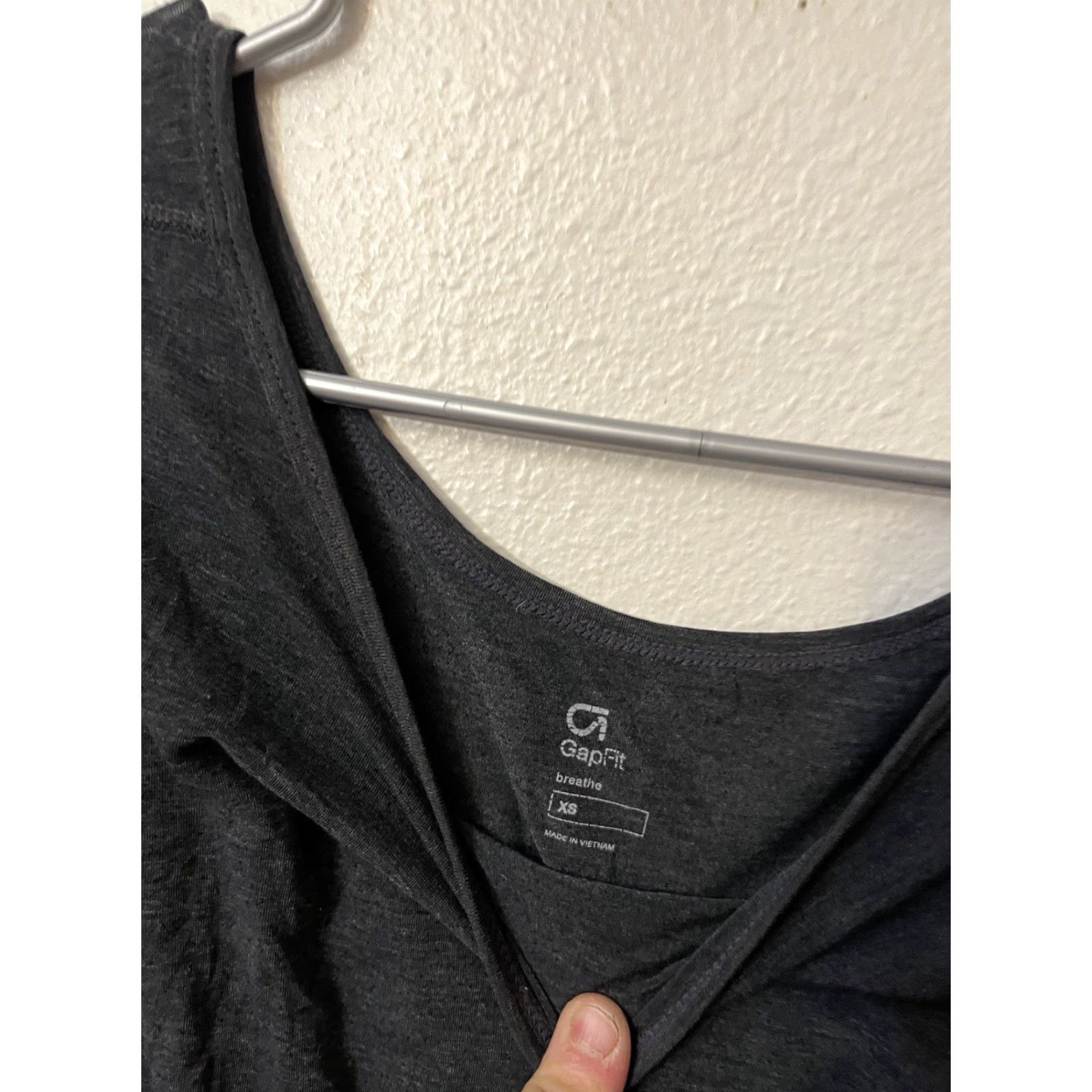 Vintage GapFit T-Shirt Woman XS Dark Gray Round Neck Solid Short Sleeve, Women, XS, Gray, GapFit, T-Shirt, Round Neck, Short Sleeve, Solid, Dark Gray Size XS / US 0-2 / IT 36-38 - 2 Thumbnail