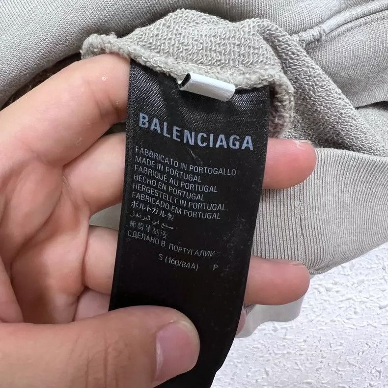 Balenciaga Balenciaga Small logo embroidered plain color sweatshirt Size US S / EU 44-46 / 1 - 4 Thumbnail