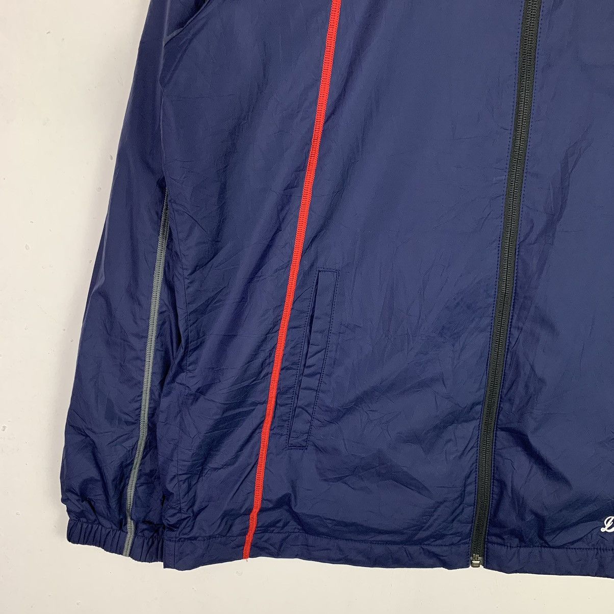 Japanese Brand Vintage Full zipper windbreaker jacket Size US L / EU 52-54 / 3 - 6 Thumbnail
