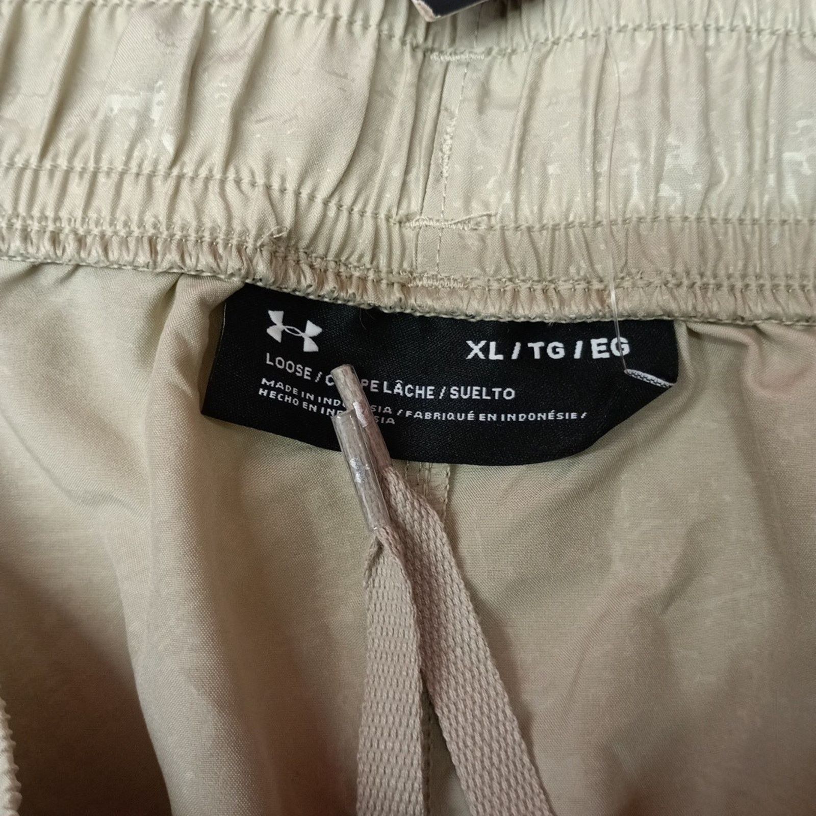 Under Armour Under Armour UA Woven Emboss Shorts Gym Shorts Mens XL Beige Size US 36 / EU 52 - 4 Thumbnail
