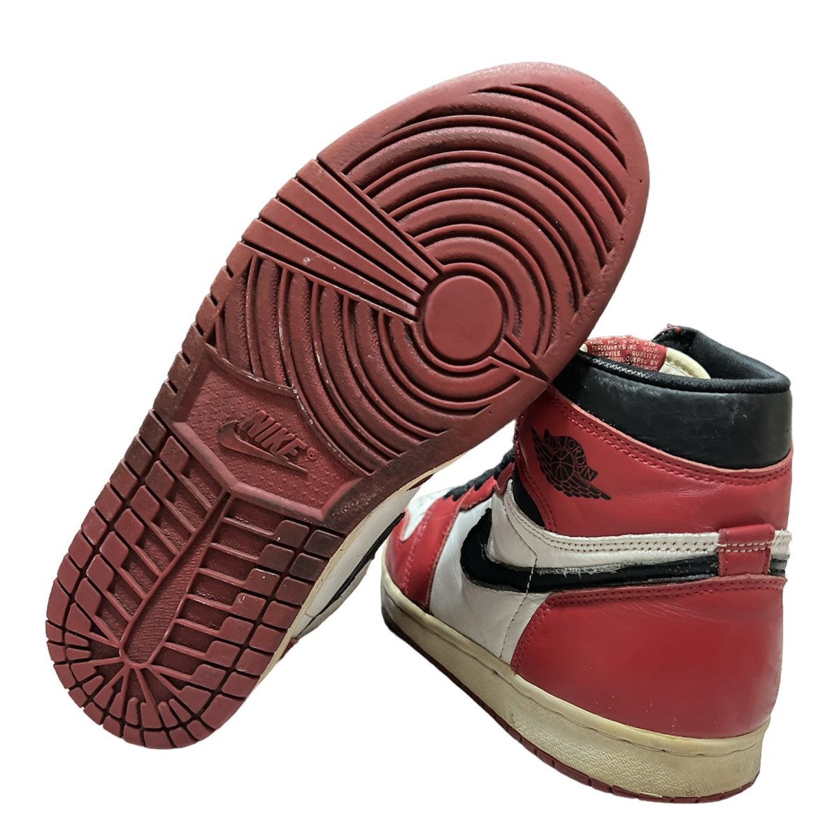 Jordan Brand Retro OG Nike Air Jordan 1 High Chicago 1994 Size US 7.5 / EU 40-41 - 18 Thumbnail