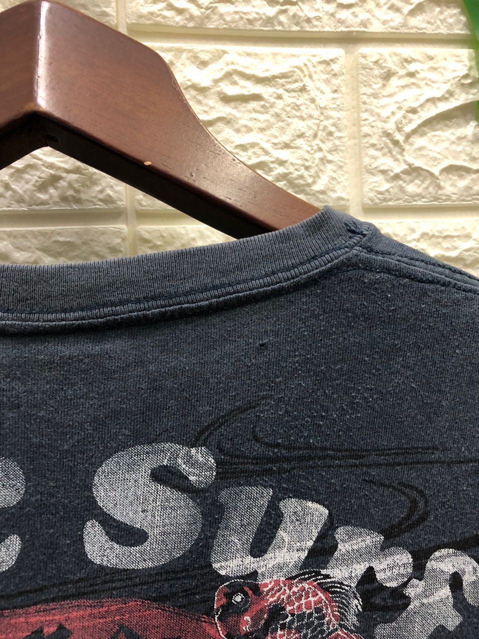 Vintage Vintage T&C Surf Design t shirt gold fish sukajan Size US M / EU 48-50 / 2 - 11 Thumbnail