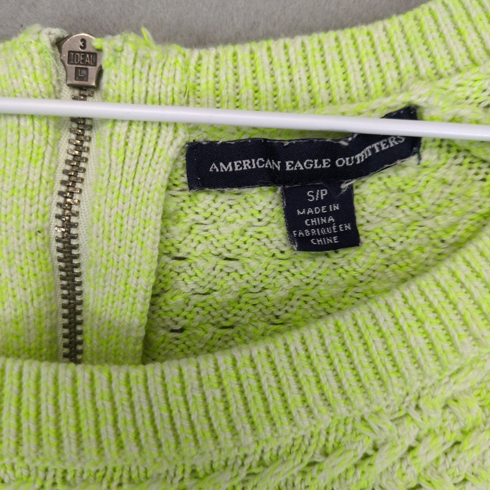 American Eagle Outfitters American Eagle Outfitters Womens S Lime Green Fitted Sweater Size S / US 4 / IT 40 - 2 Thumbnail
