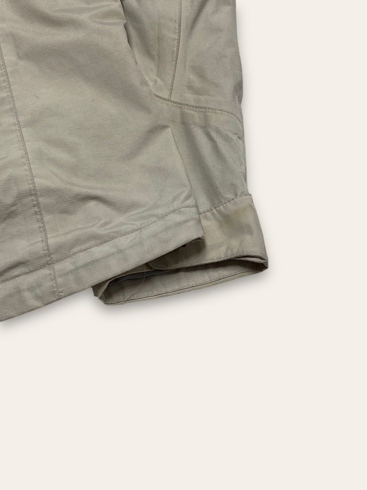 The North Face Vintage THE NORTH FACE Grey Waterproof Windbreaker Shell Size US M / EU 48-50 / 2 - 13 Thumbnail