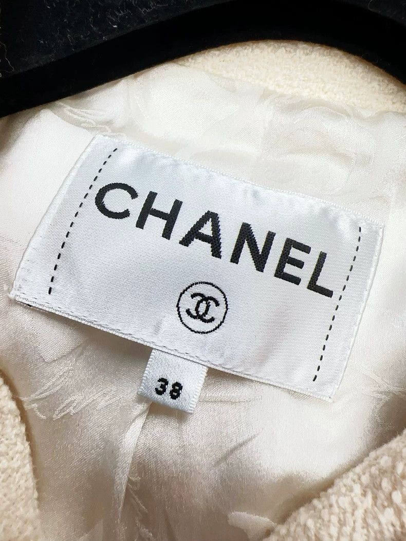 Chanel Chanel 18 Hamburger Series Beige Coat Size XS / US 0-2 / IT 36-38 - 5 Thumbnail