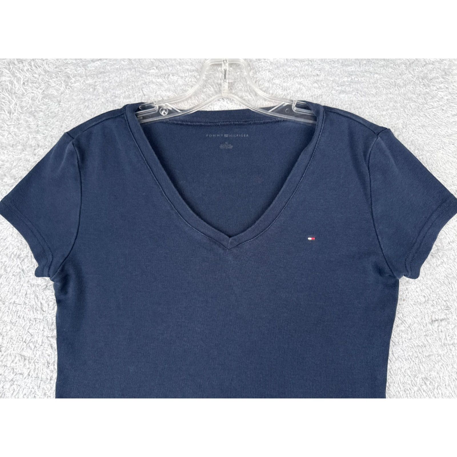 Tommy Hilfiger VINTAGE? No. Tommy Hilfiger Shirt Women Medium Blue V-Neck Short Sleeve 100% Cotton Jersey Size M / US 6-8 / IT 42-44 - 4 Thumbnail