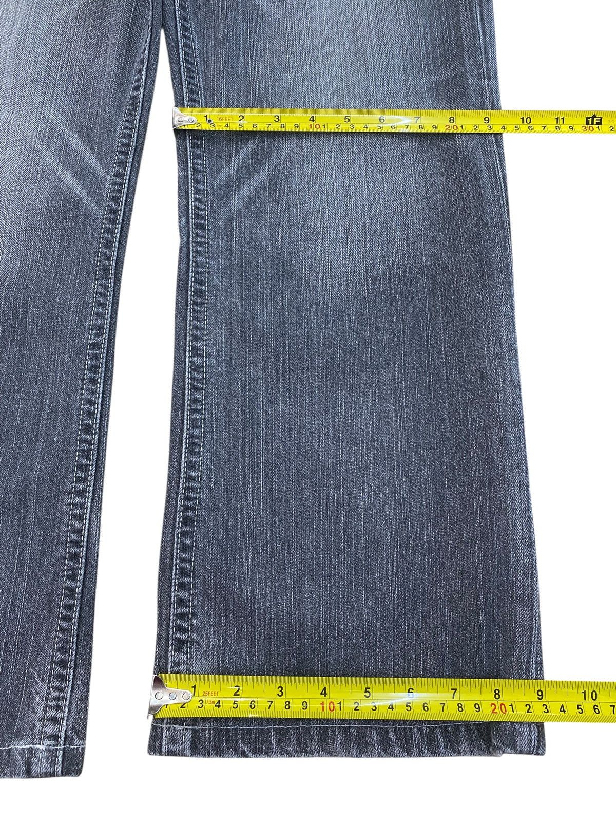 Uniqlo Uniqlo Black Faded Wash Style Loose Fit Flare Jeans Size US 36 / EU 52 - 8 Thumbnail