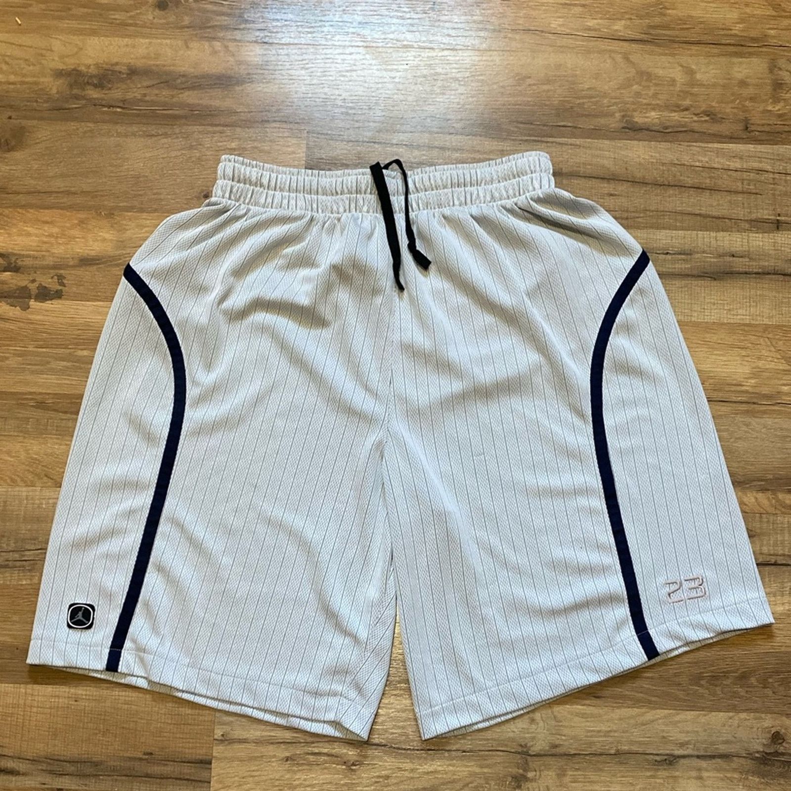 Jordan Brand Y2K Jordan Pin Stripe Shorts Size US 28 / EU 44 - 1 Thumbnail