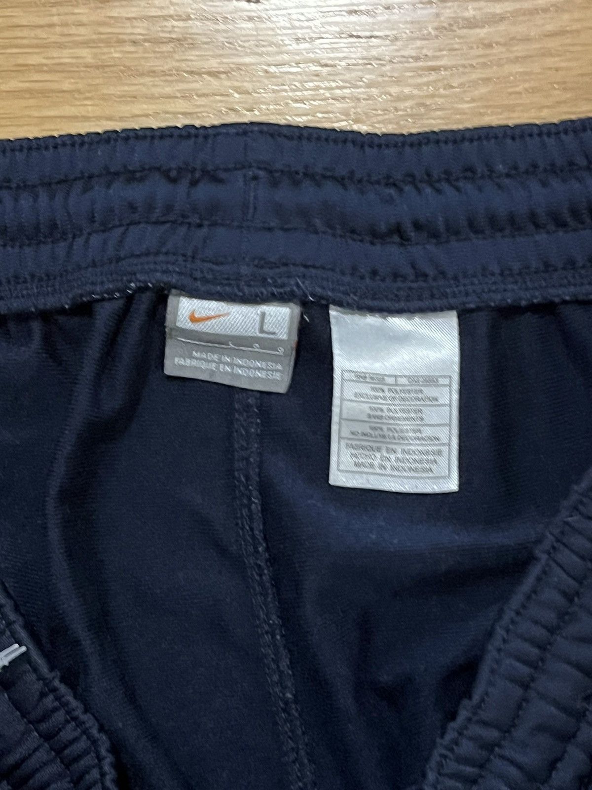 Nike × Vintage Vintage Baggy Navy Blue Nike Trackpants sz L (y2k grunge) Size US 34 / EU 50 - 4 Thumbnail