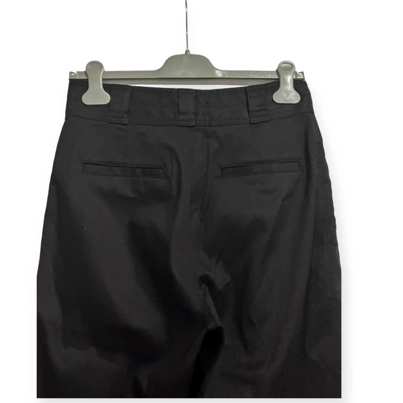 Nili Lotan Nili Lotan Hannah Black high-rise cropped pants, Size 6 Size 28" / US 6 / IT 42 - 4 Thumbnail