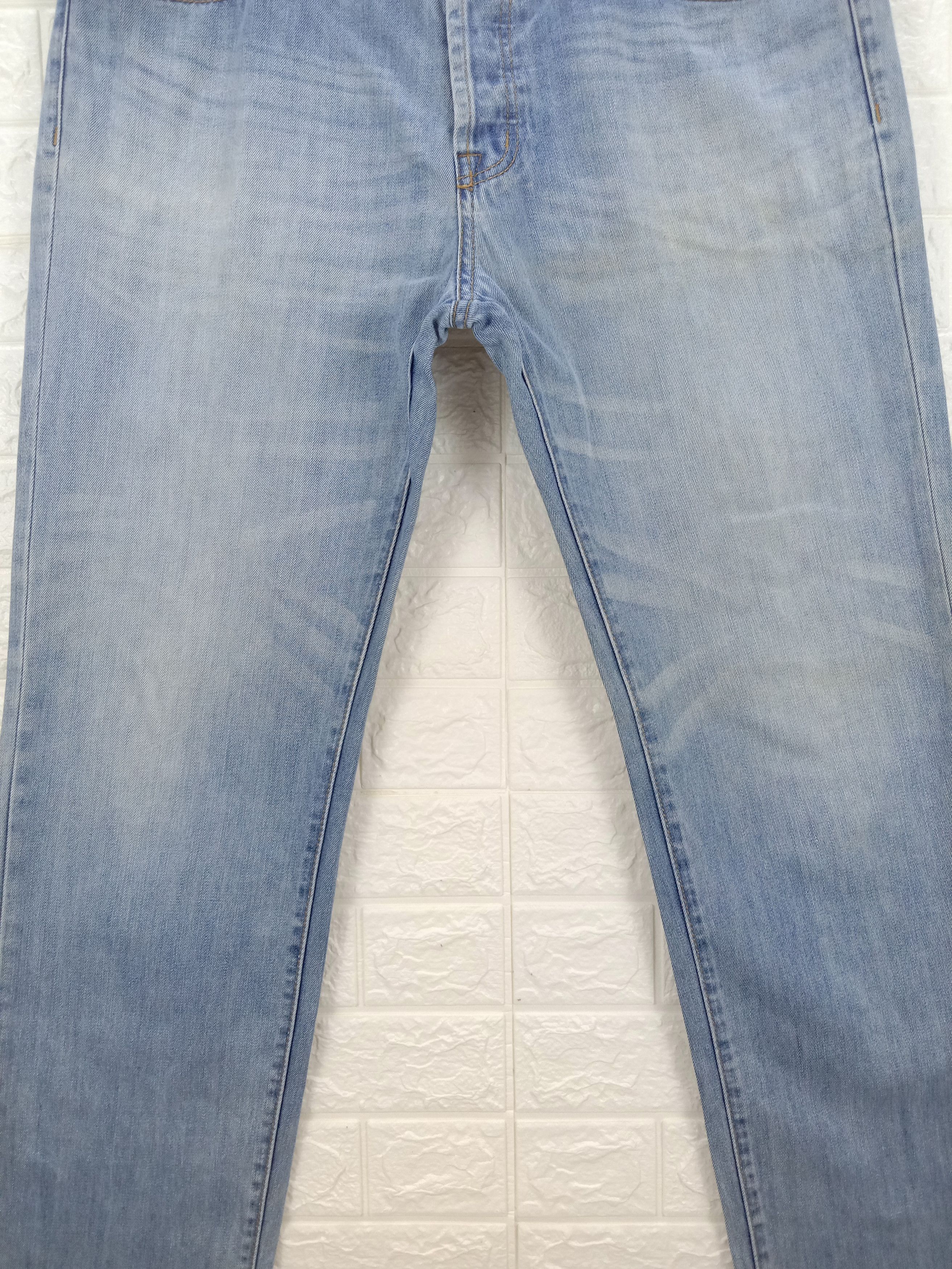 Levi's Vintage Levi's 501 Jeans Blue Wash Fly Buttons Denim Size US 37 - 3 Thumbnail