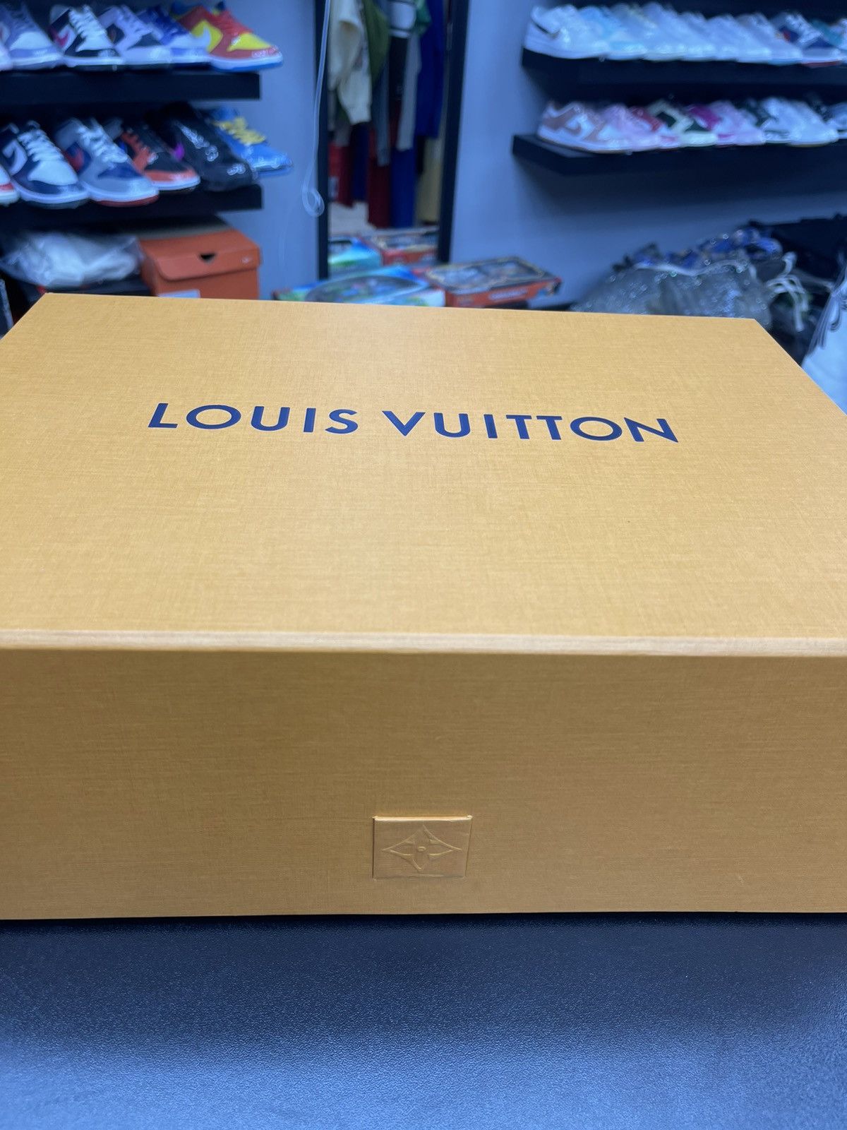 Louis Vuitton Size 7.5US/6.5LV - Louis Vuitton x Nigo Buttersoft 1AIK8 Size US 6.5 / EU 39-40 - 15 Thumbnail