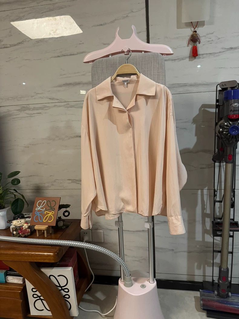 Loewe Loewe size 36 Mulberry silk shirt coat Size M / US 6-8 / IT 42-44 - 1 Thumbnail