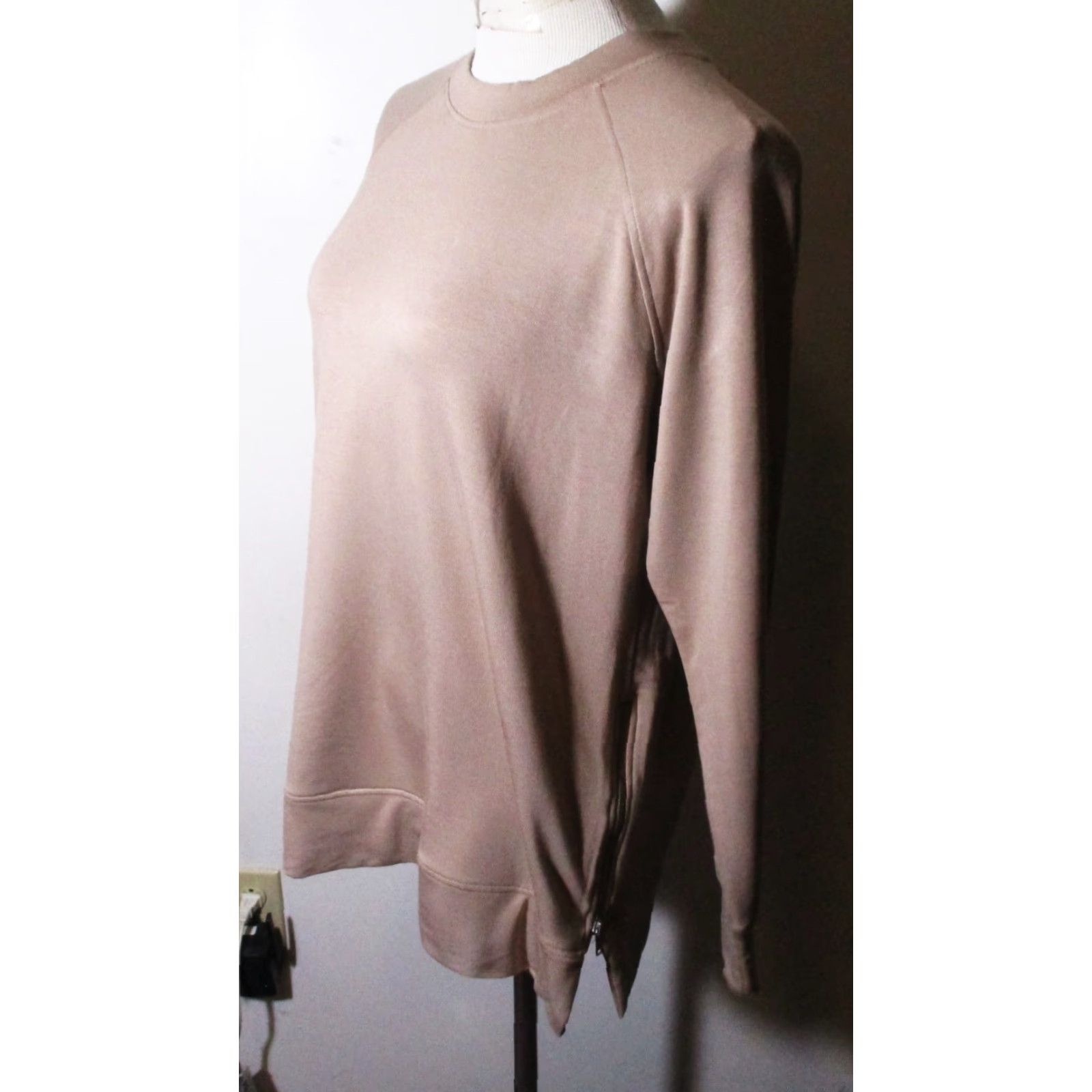 Vintage RW & CO. Taupe Heavy Stretch Long Sleeve Top Women's S/P NWOT Size S / US 4 / IT 40 - 5 Thumbnail