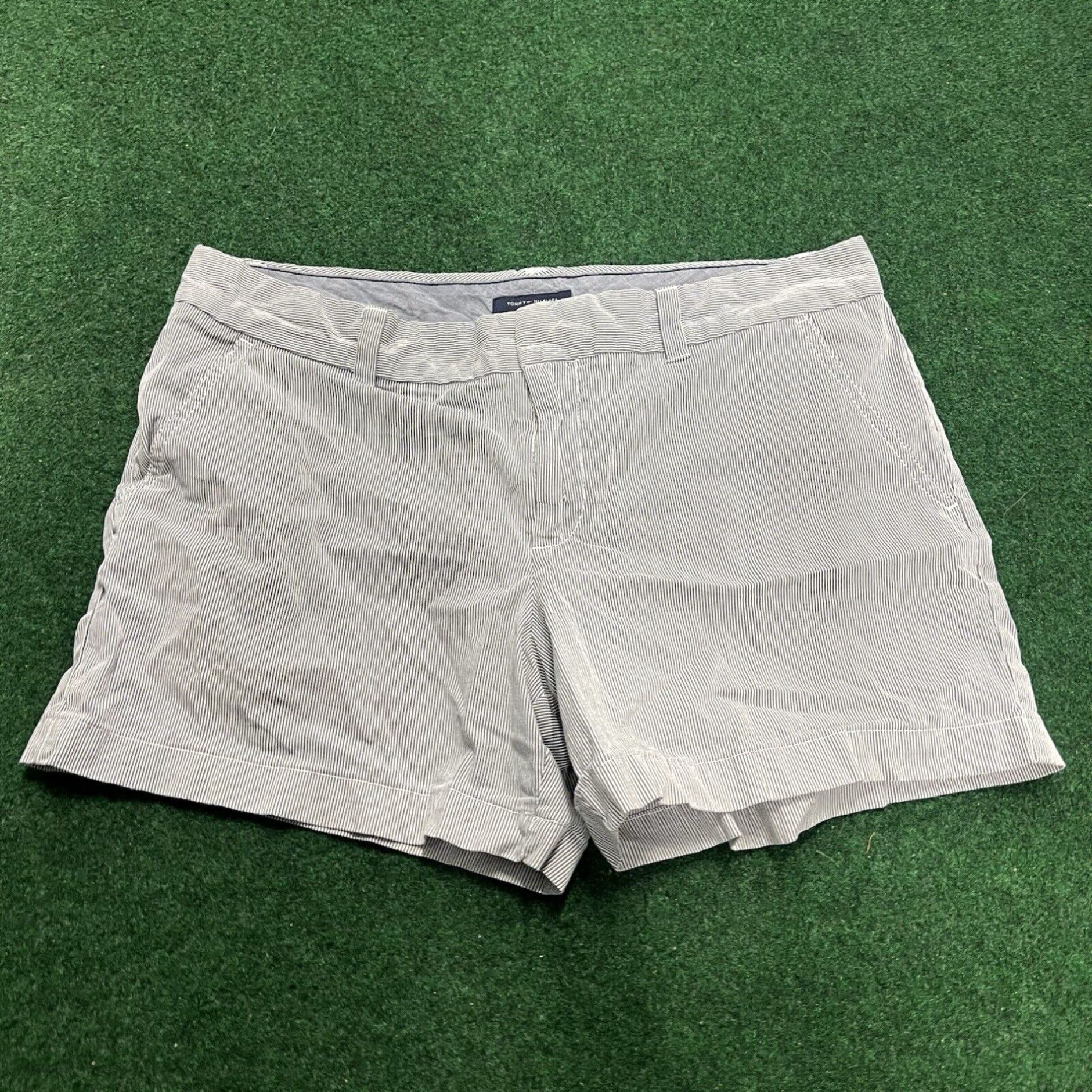 Tommy Hilfiger Tommy Hilfiger Womens Bermuda Shorts Blue White Stripes Sz 12 Cotton Blend Size 34" / US 12 / IT 48 - 1 Thumbnail
